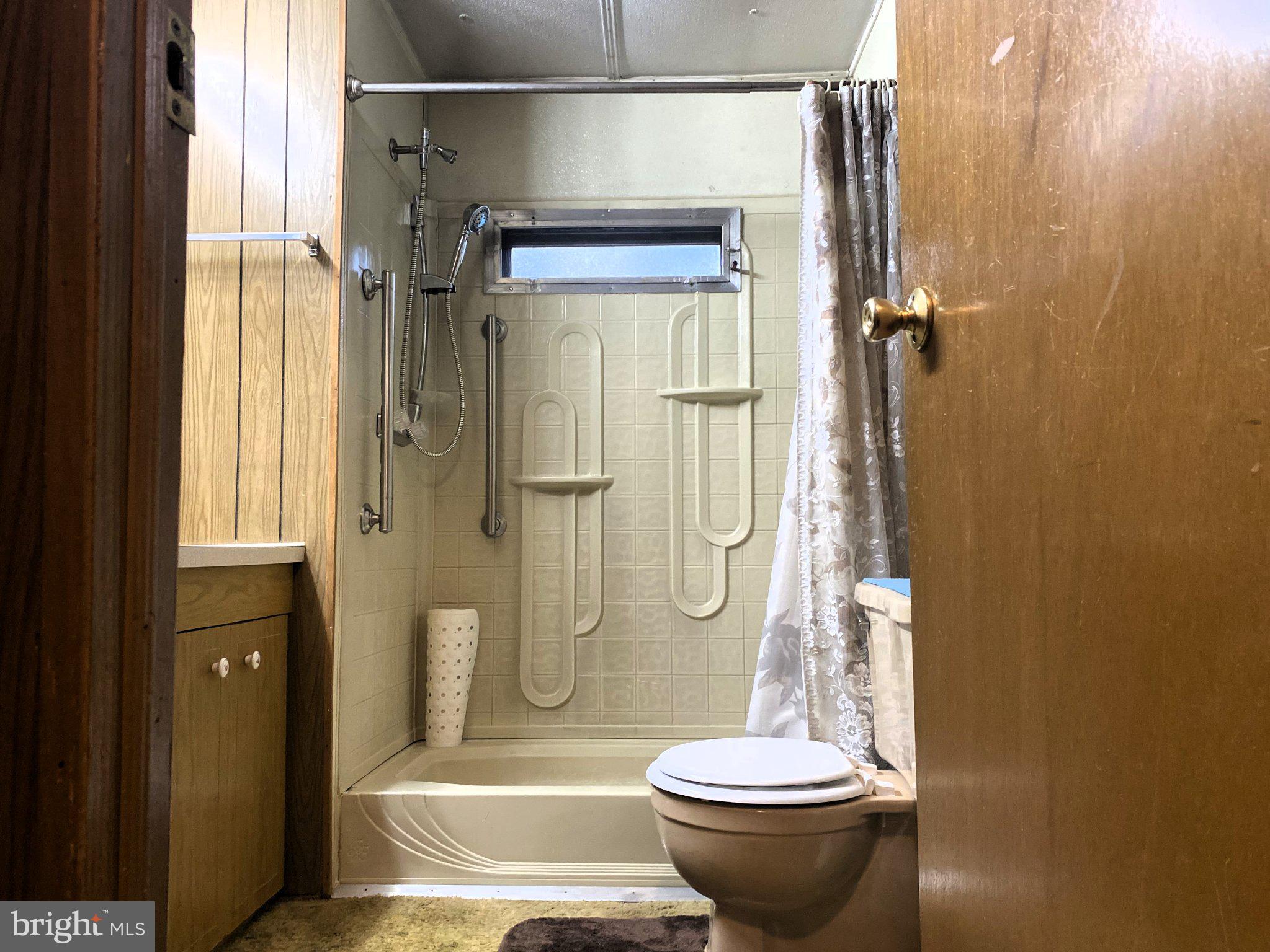 AMCELLE ACRES - Residential