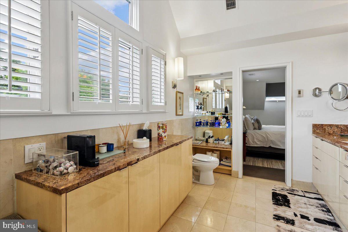 CHEVY CHASE VILLAGE - Residential