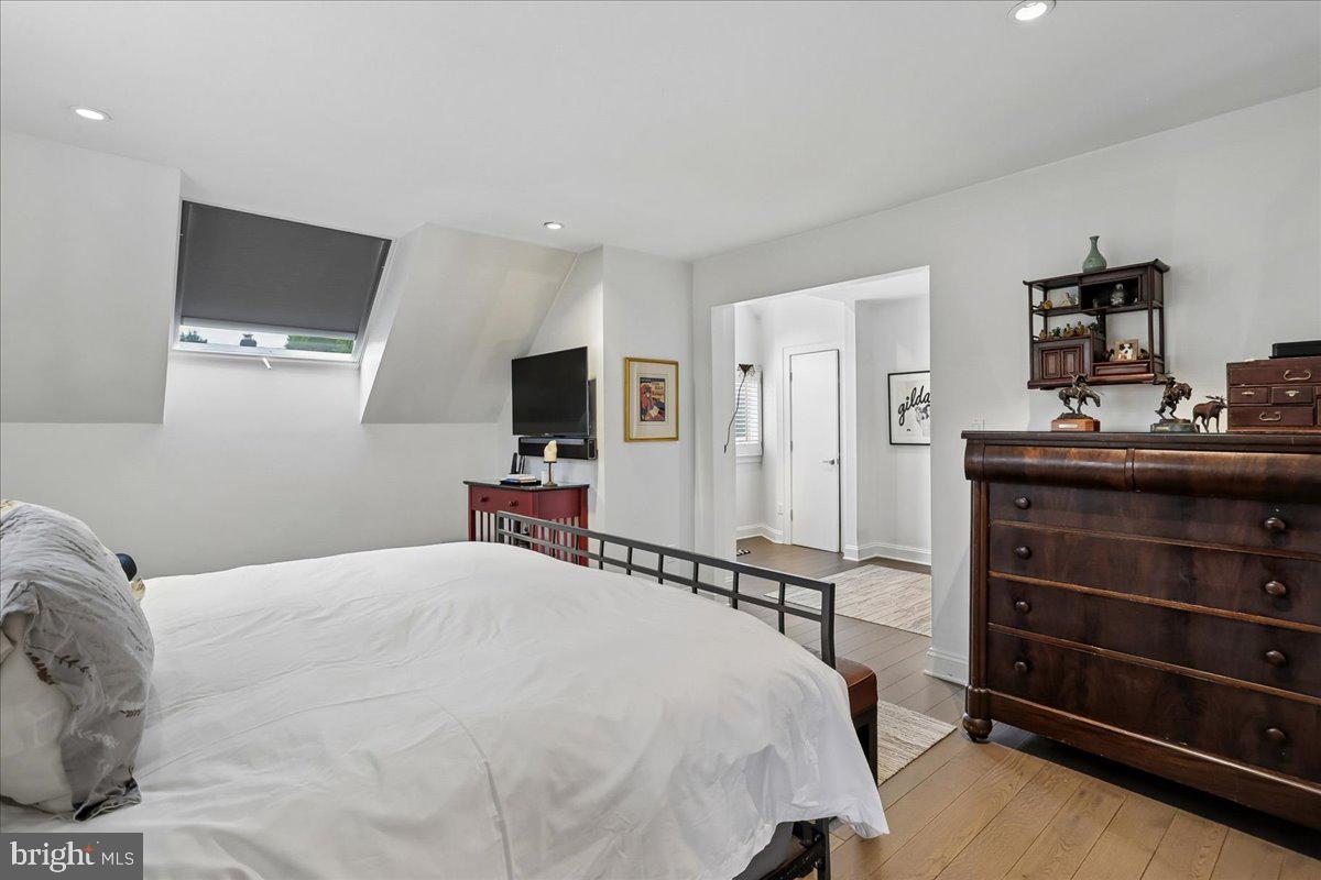 CHEVY CHASE VILLAGE - Residential