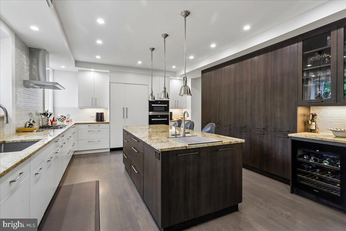 CHEVY CHASE VILLAGE - Residential