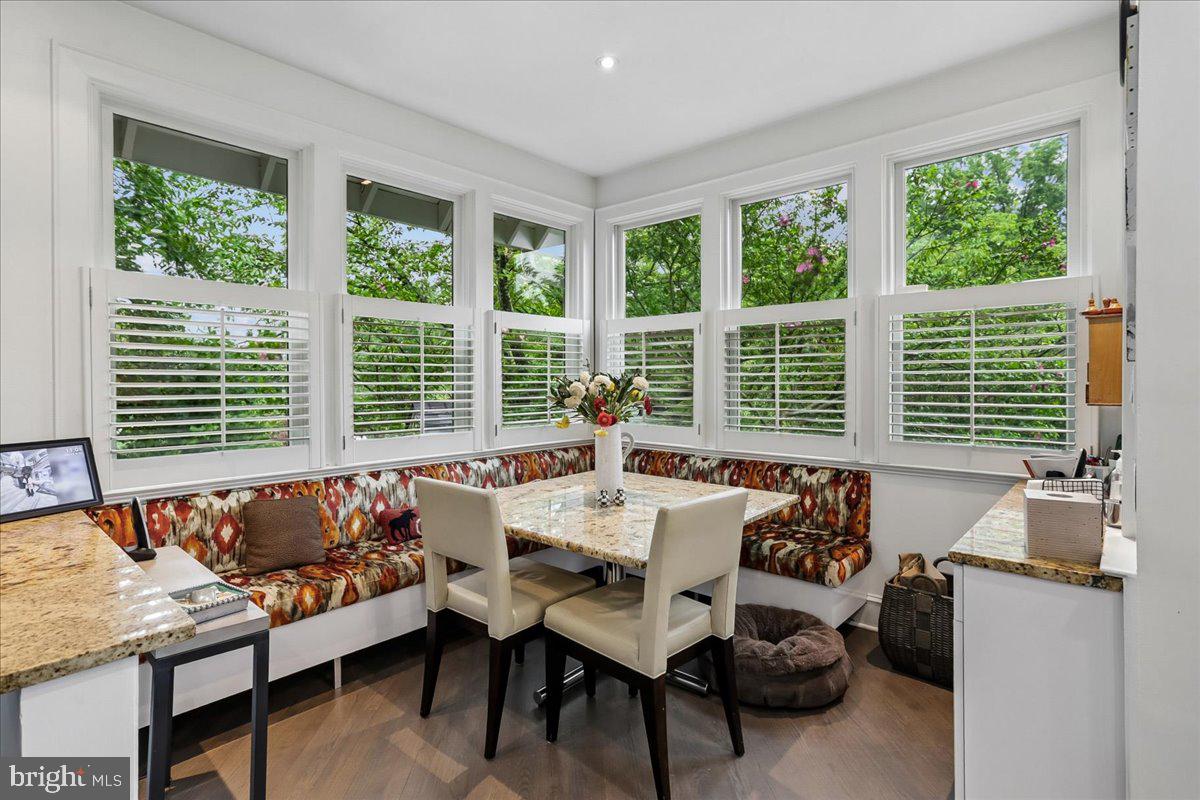 CHEVY CHASE VILLAGE - Residential