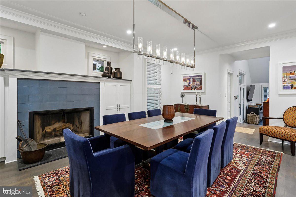 CHEVY CHASE VILLAGE - Residential