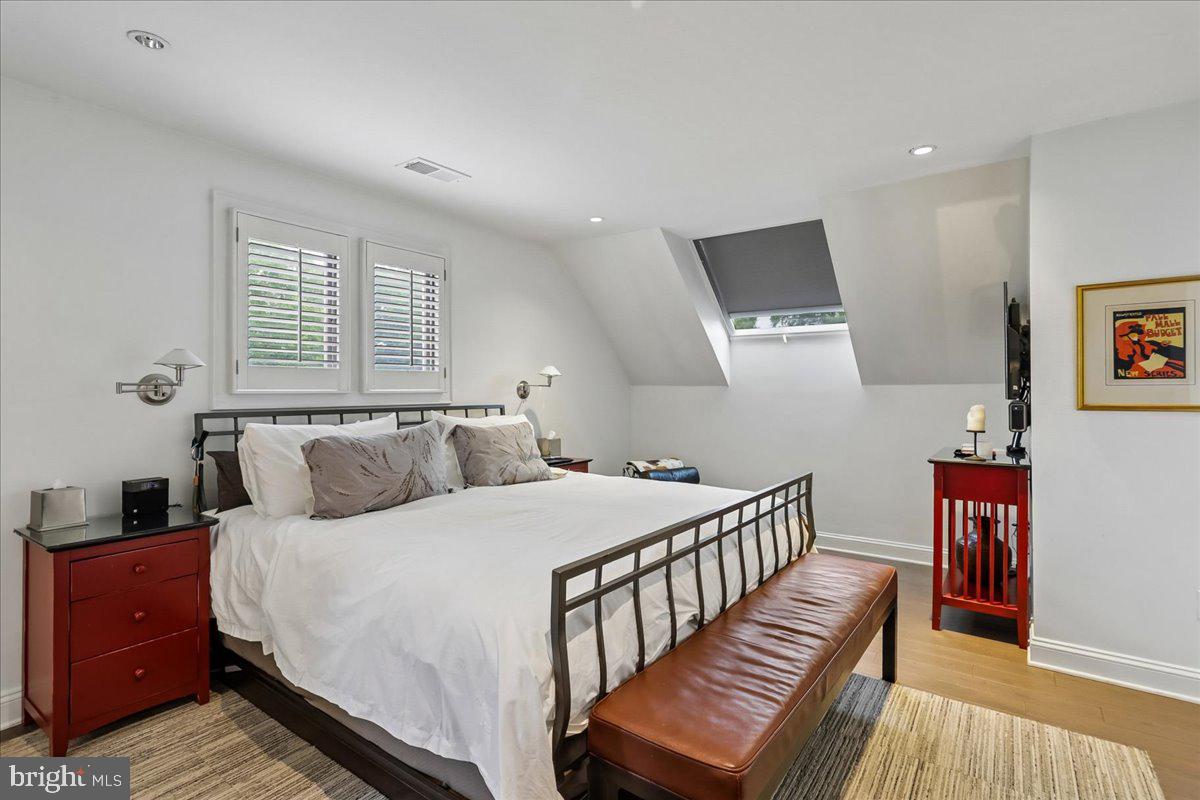 CHEVY CHASE VILLAGE - Residential