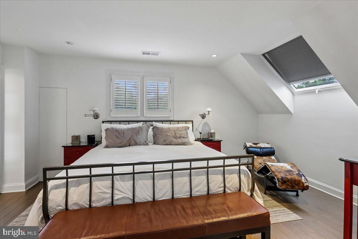 CHEVY CHASE VILLAGE - Residential