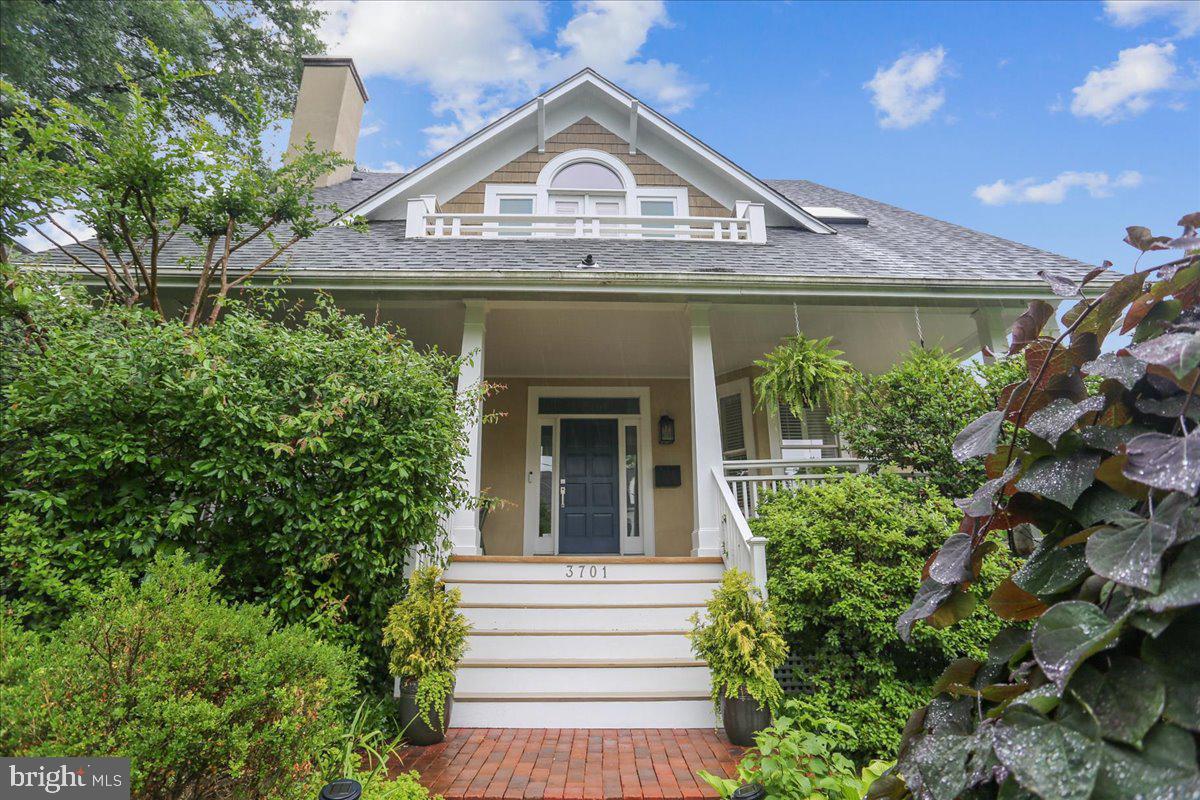 CHEVY CHASE VILLAGE - Residential