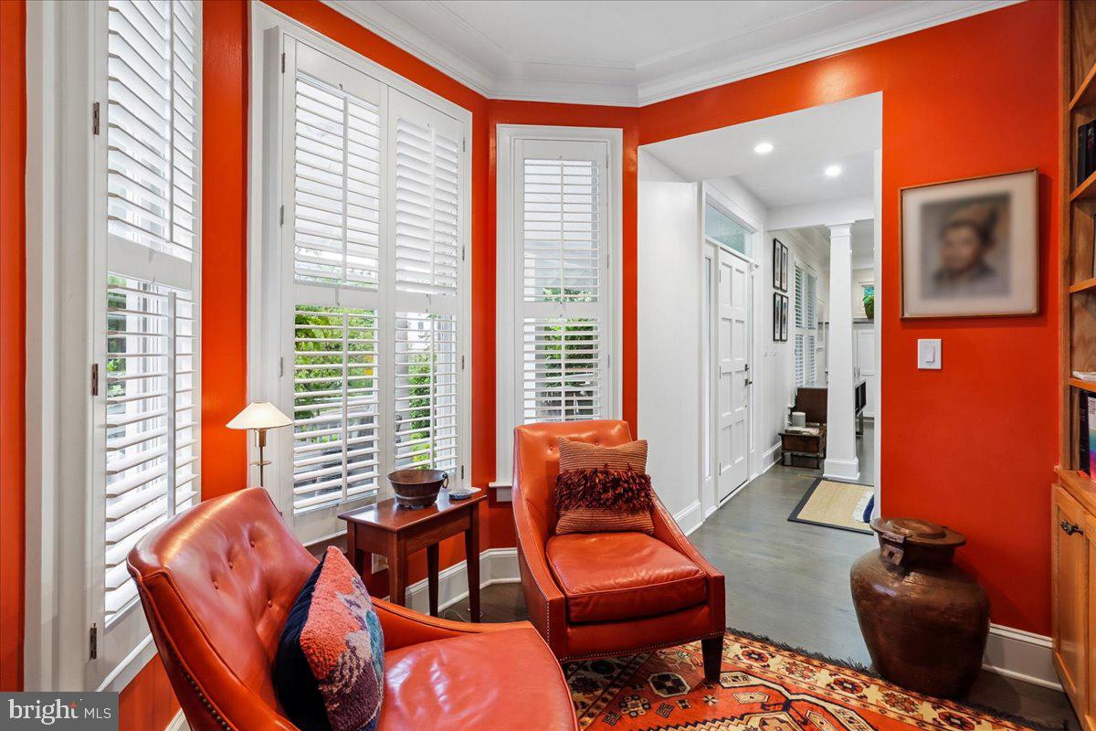 CHEVY CHASE VILLAGE - Residential