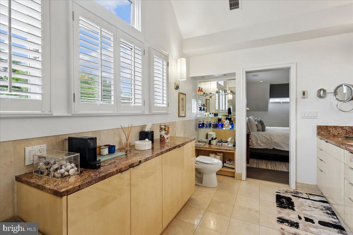 CHEVY CHASE VILLAGE - Residential