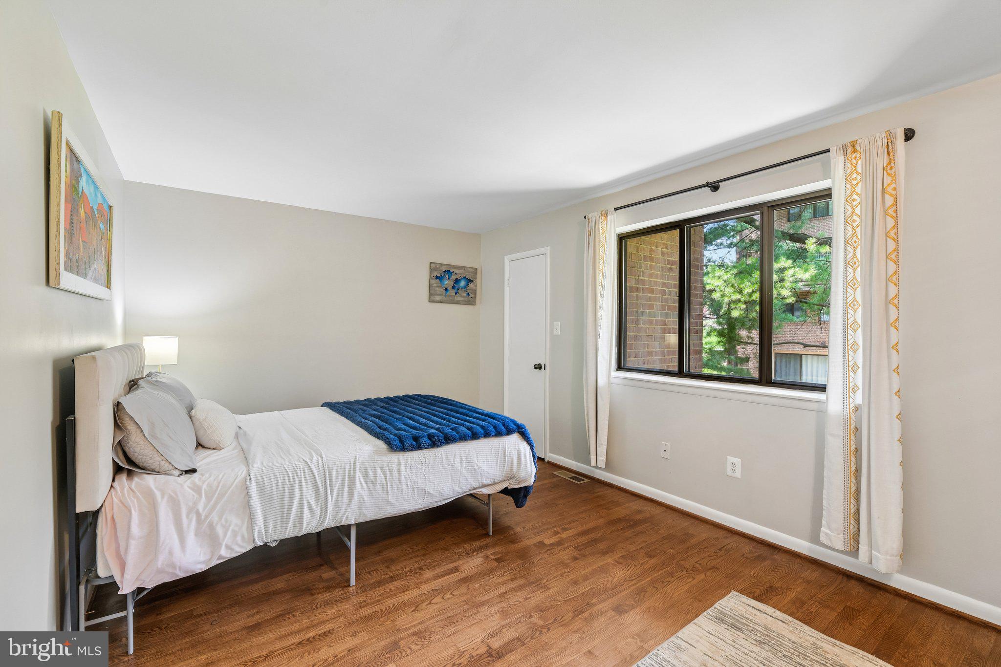 STEPPES OF BARCROFT - Residential