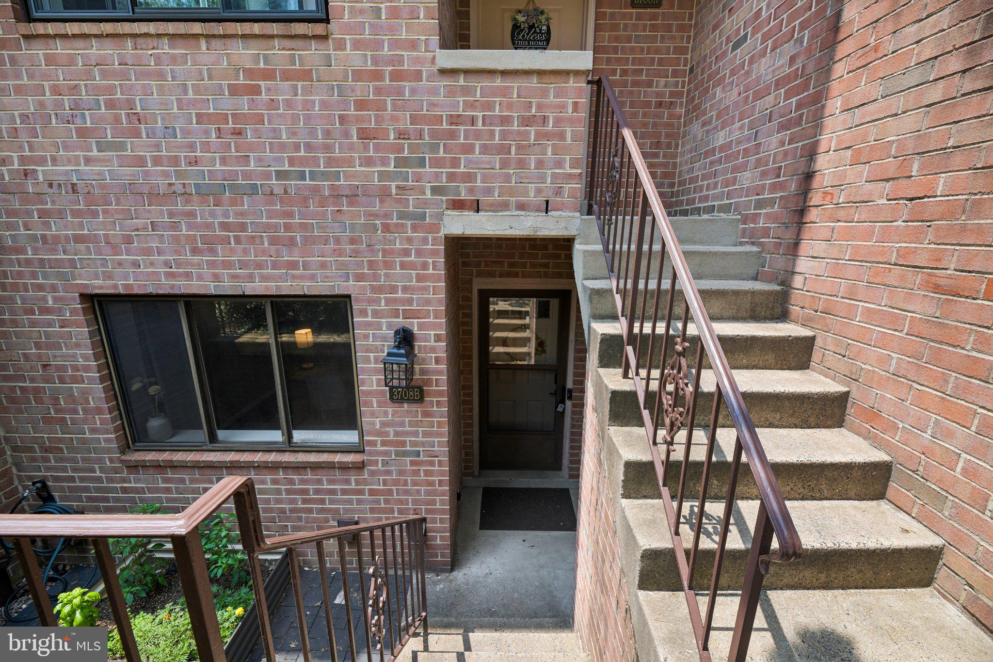 STEPPES OF BARCROFT - Residential