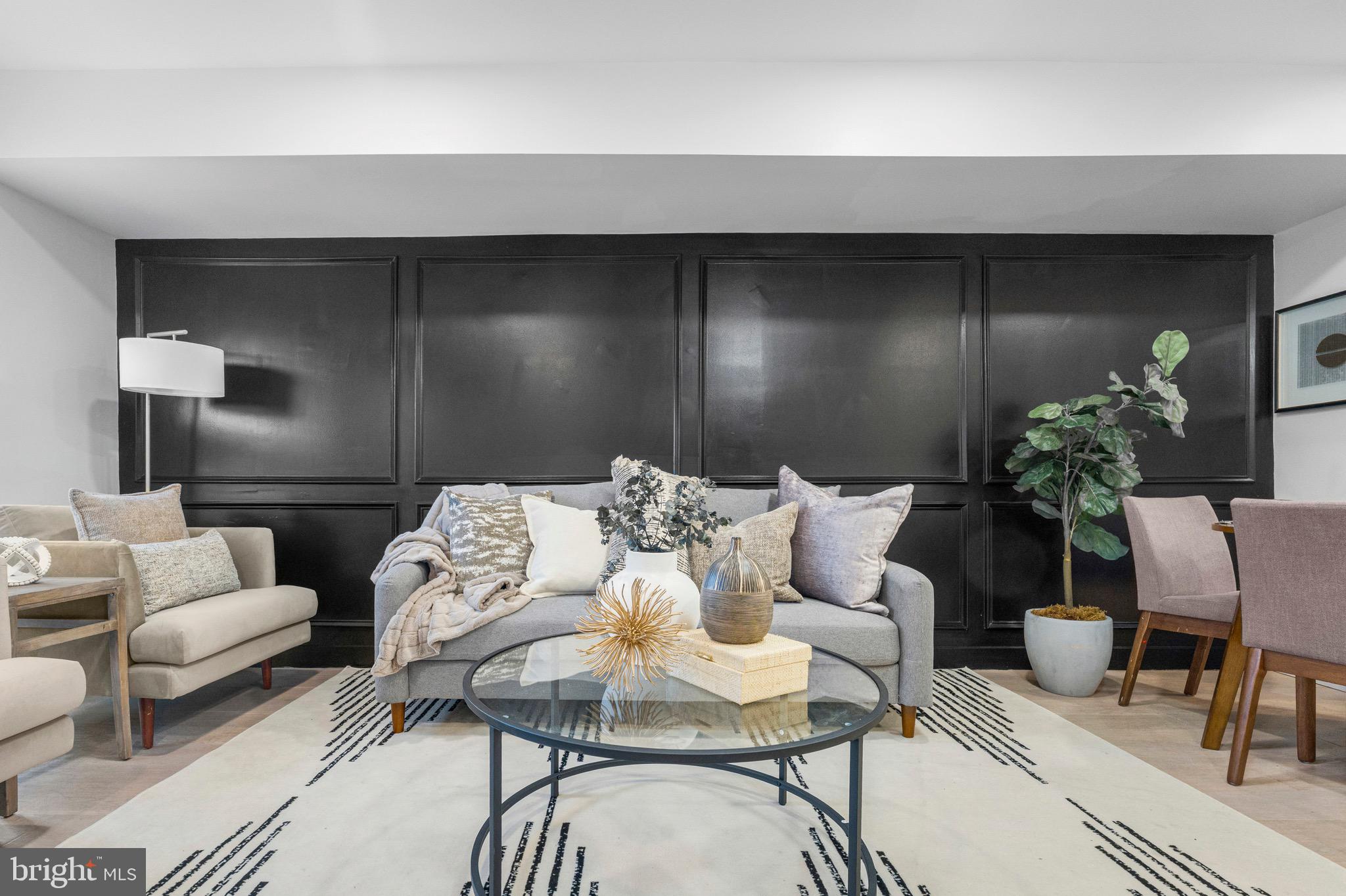 BROADWAY EAST - Residential