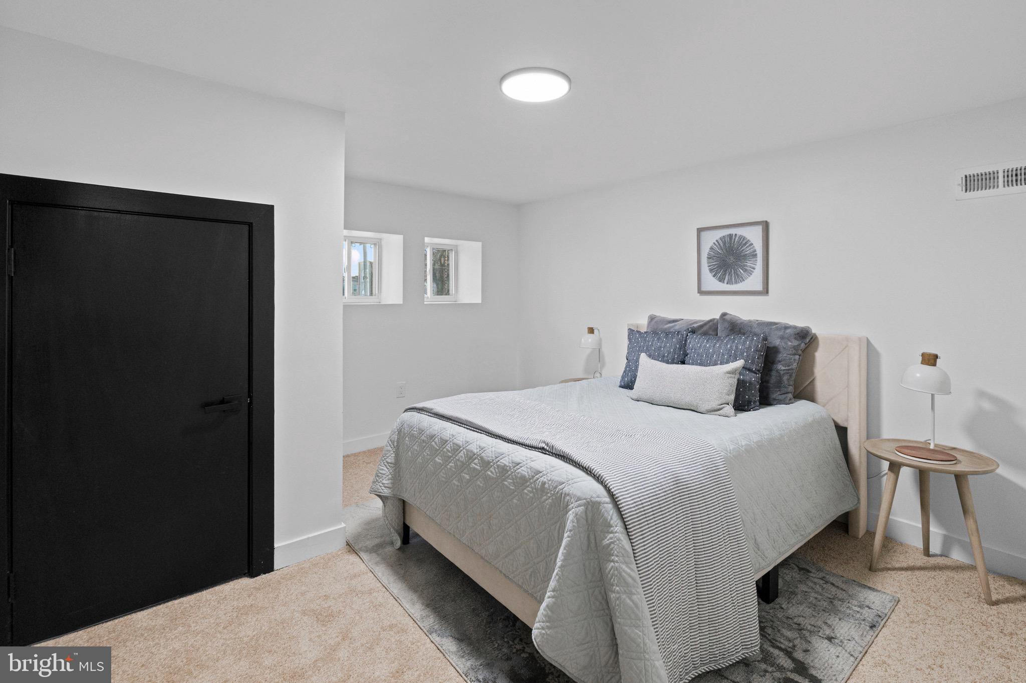 BROADWAY EAST - Residential