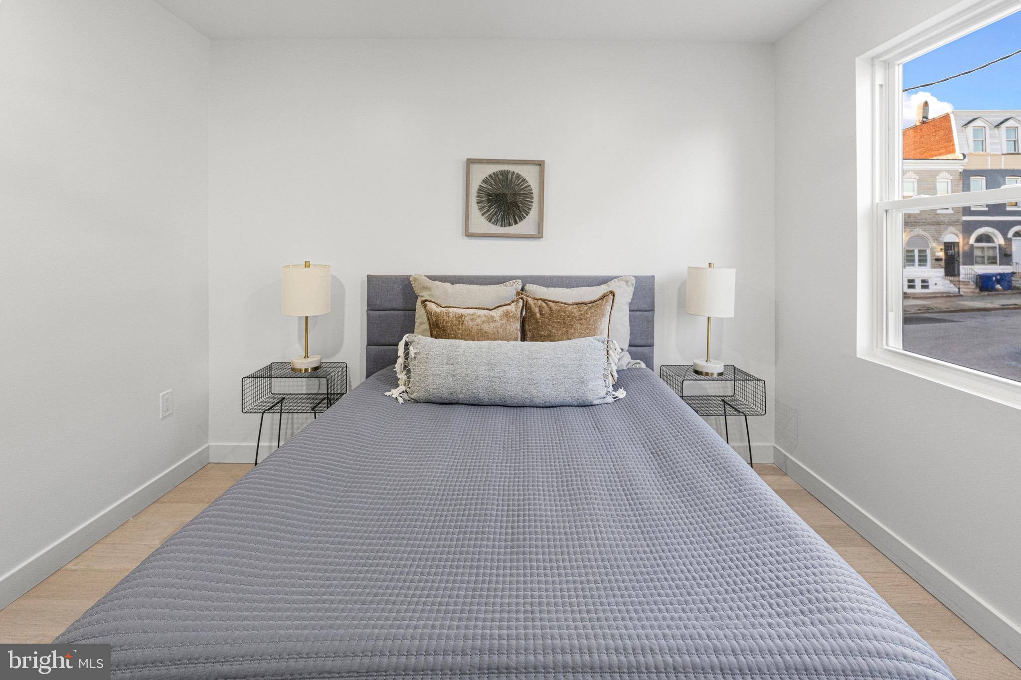 BROADWAY EAST - Residential