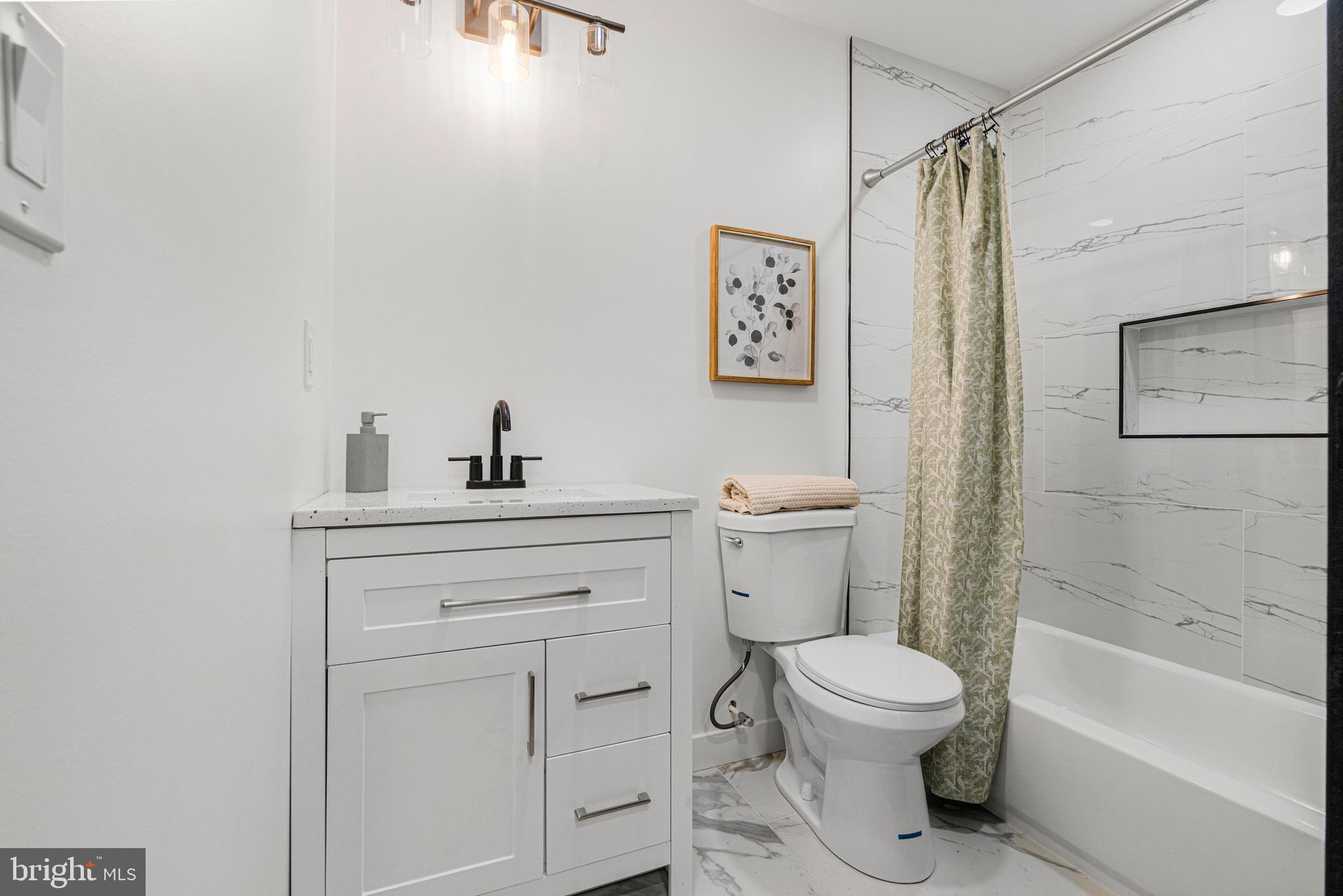 BROADWAY EAST - Residential