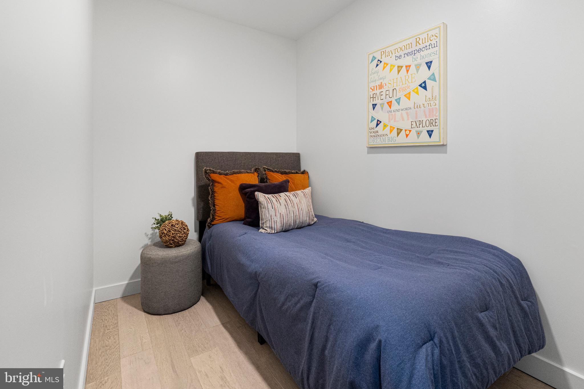 BROADWAY EAST - Residential