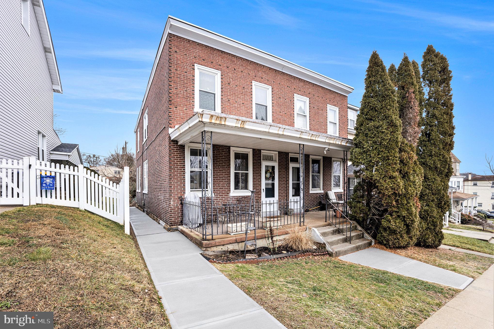 Nestled within walking distance of vibrant Conshohocken, with its lively nightlife, and conveniently close to major highways, discover this charming one-bedroom rental! Step into a recently updated kitchen, unwind in the ample living room, retreat to a comfortable bedroom along with a full bath.  Schedule your showing today and make this cozy apartment your next home