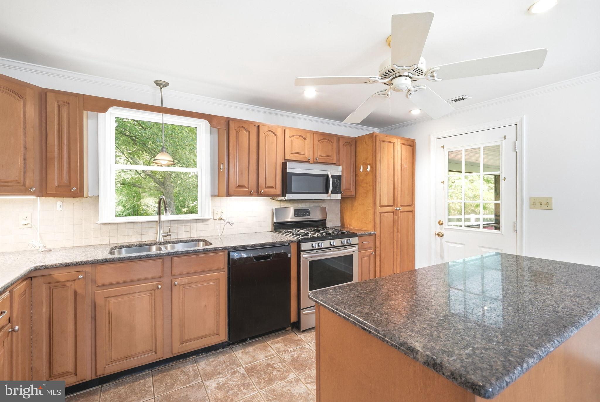 CHESAPEAKE LANDING - Residential