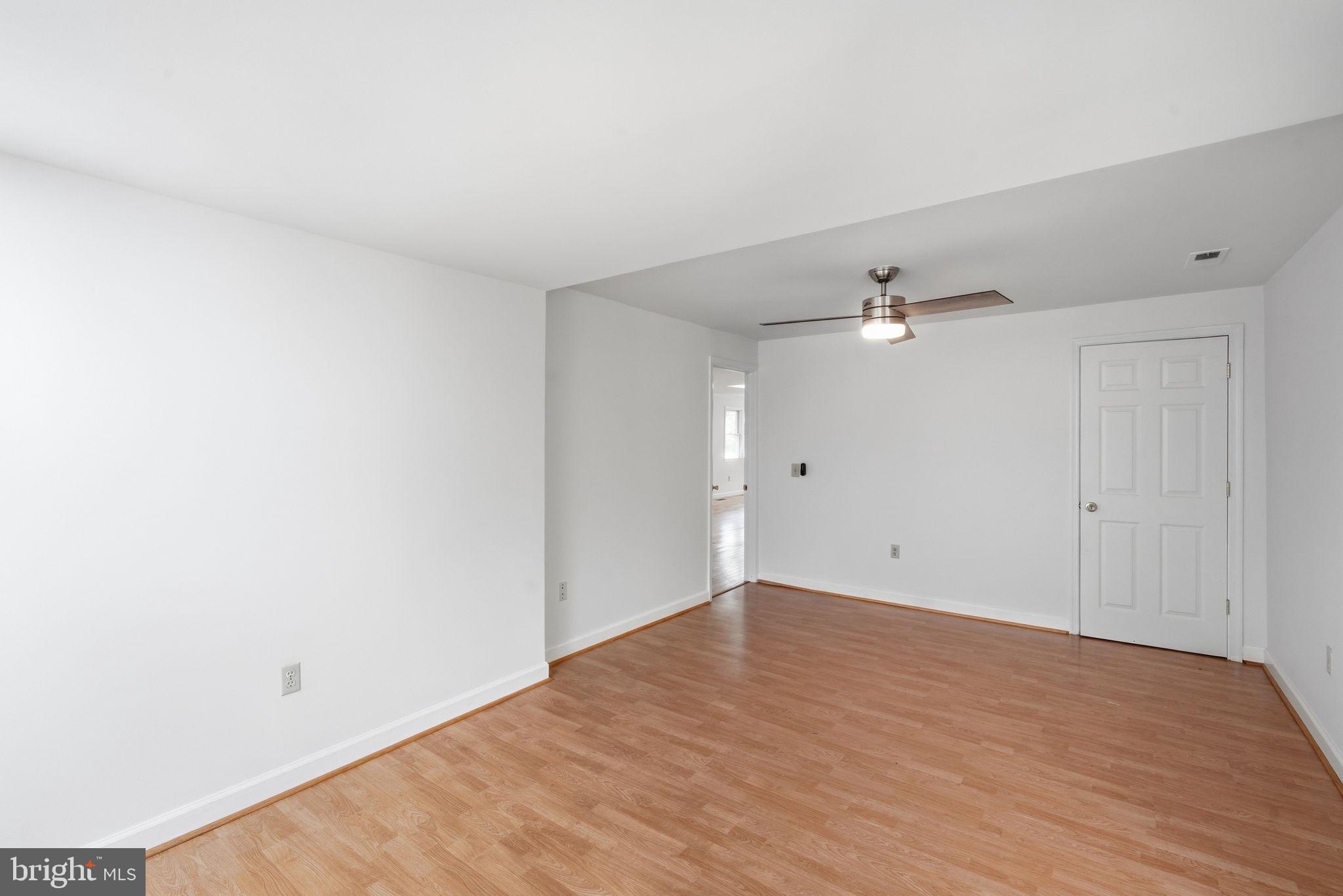 CHESAPEAKE LANDING - Residential