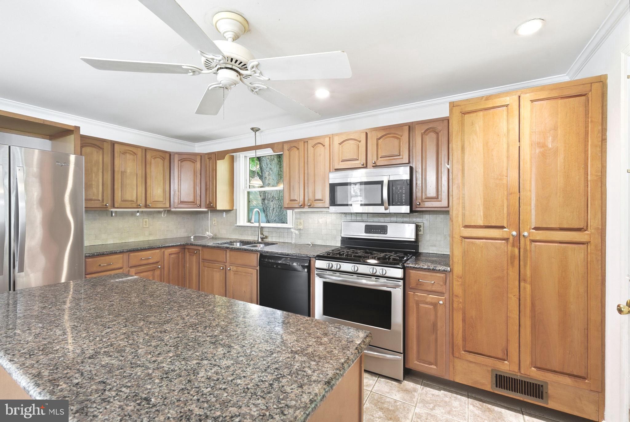 CHESAPEAKE LANDING - Residential