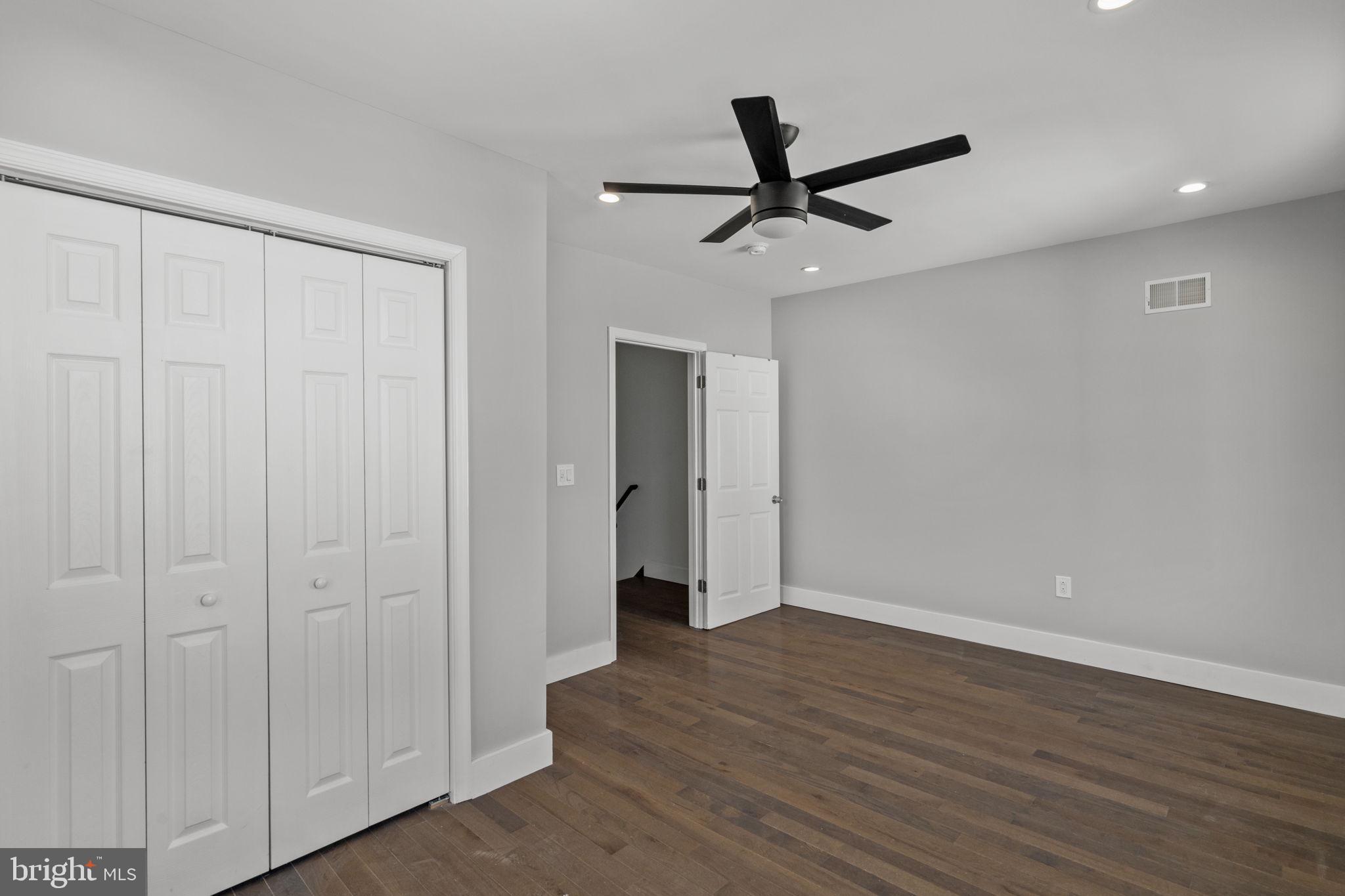 POINT BREEZE - Residential