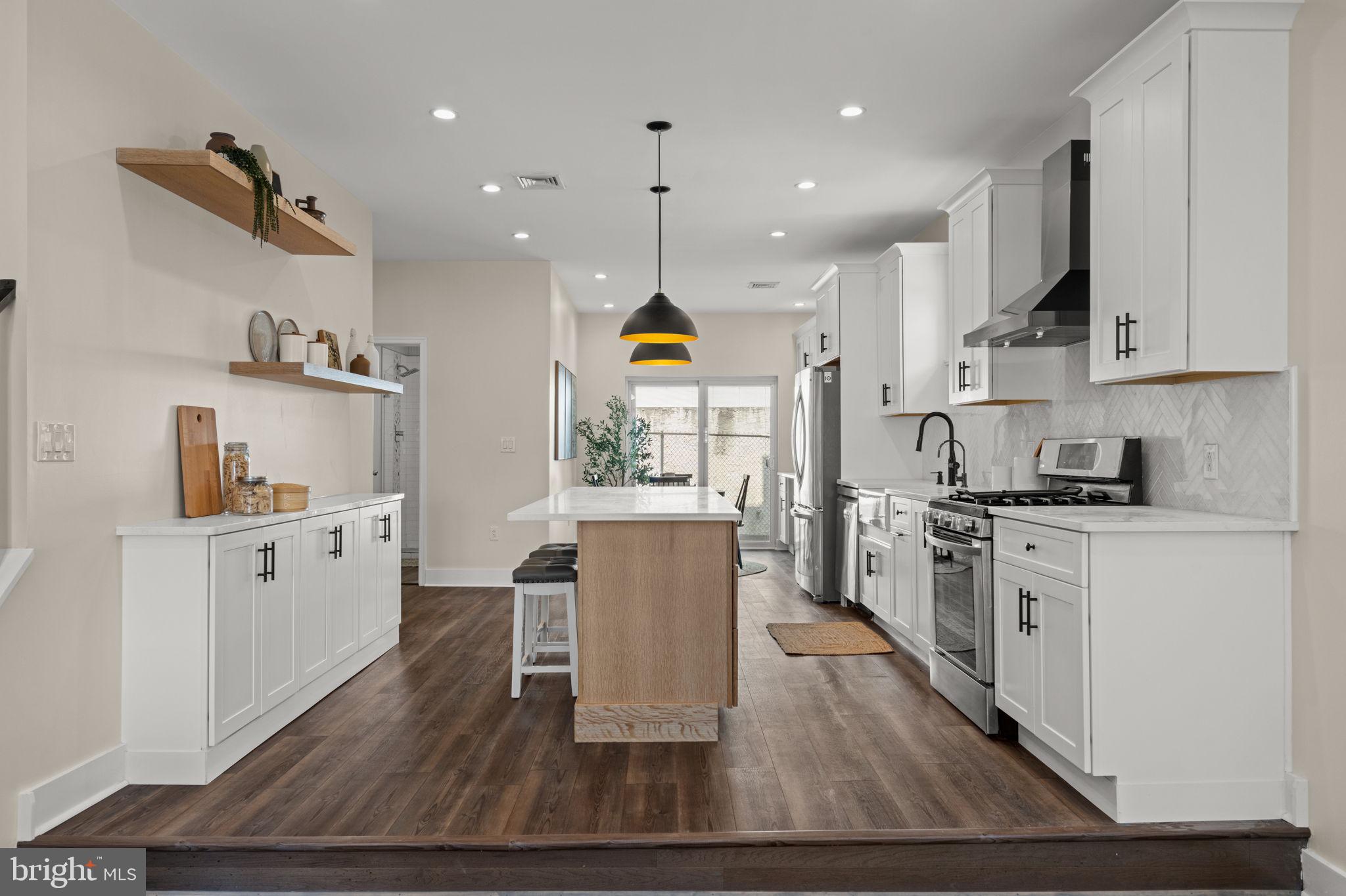 POINT BREEZE - Residential
