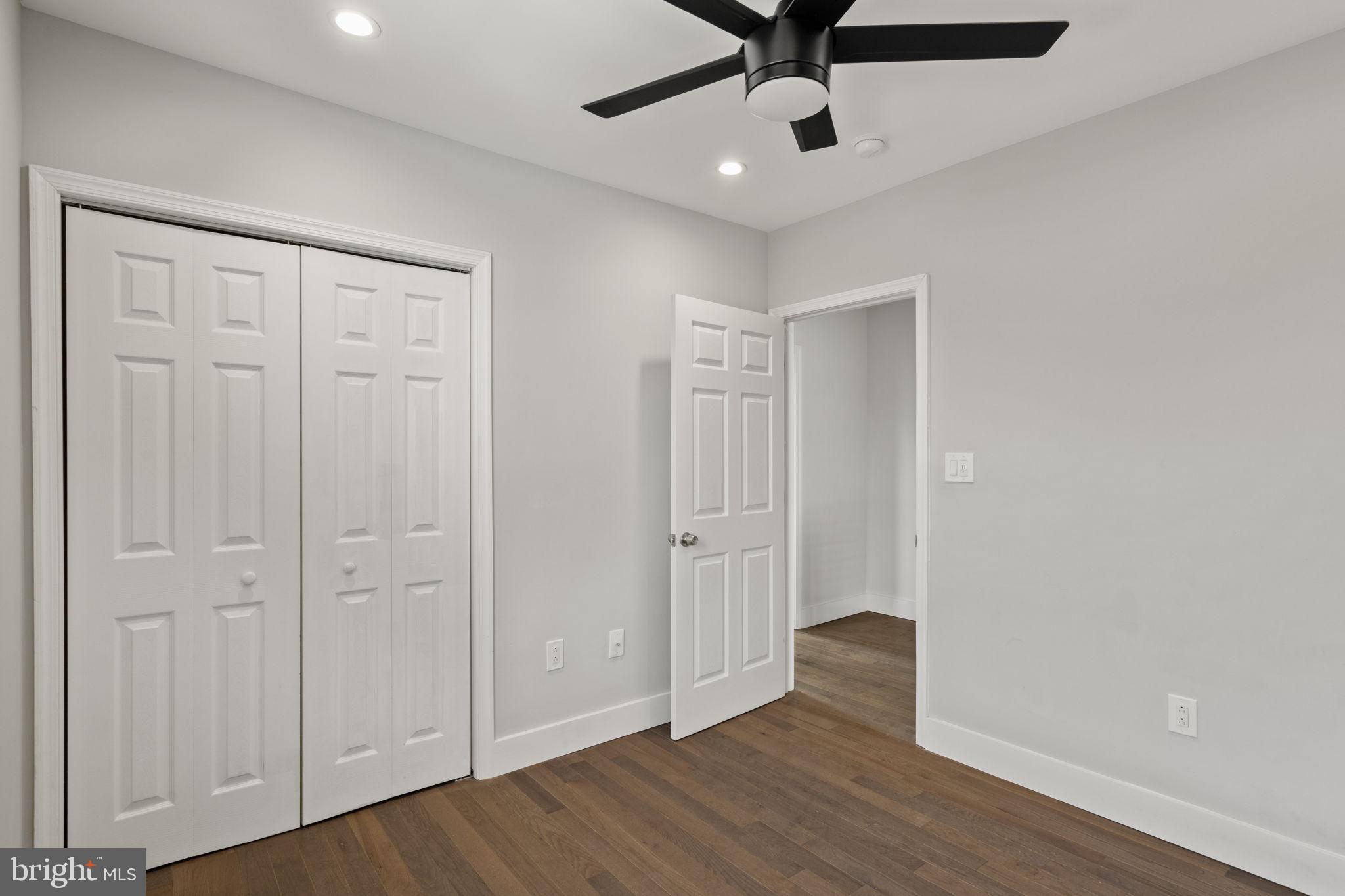 POINT BREEZE - Residential