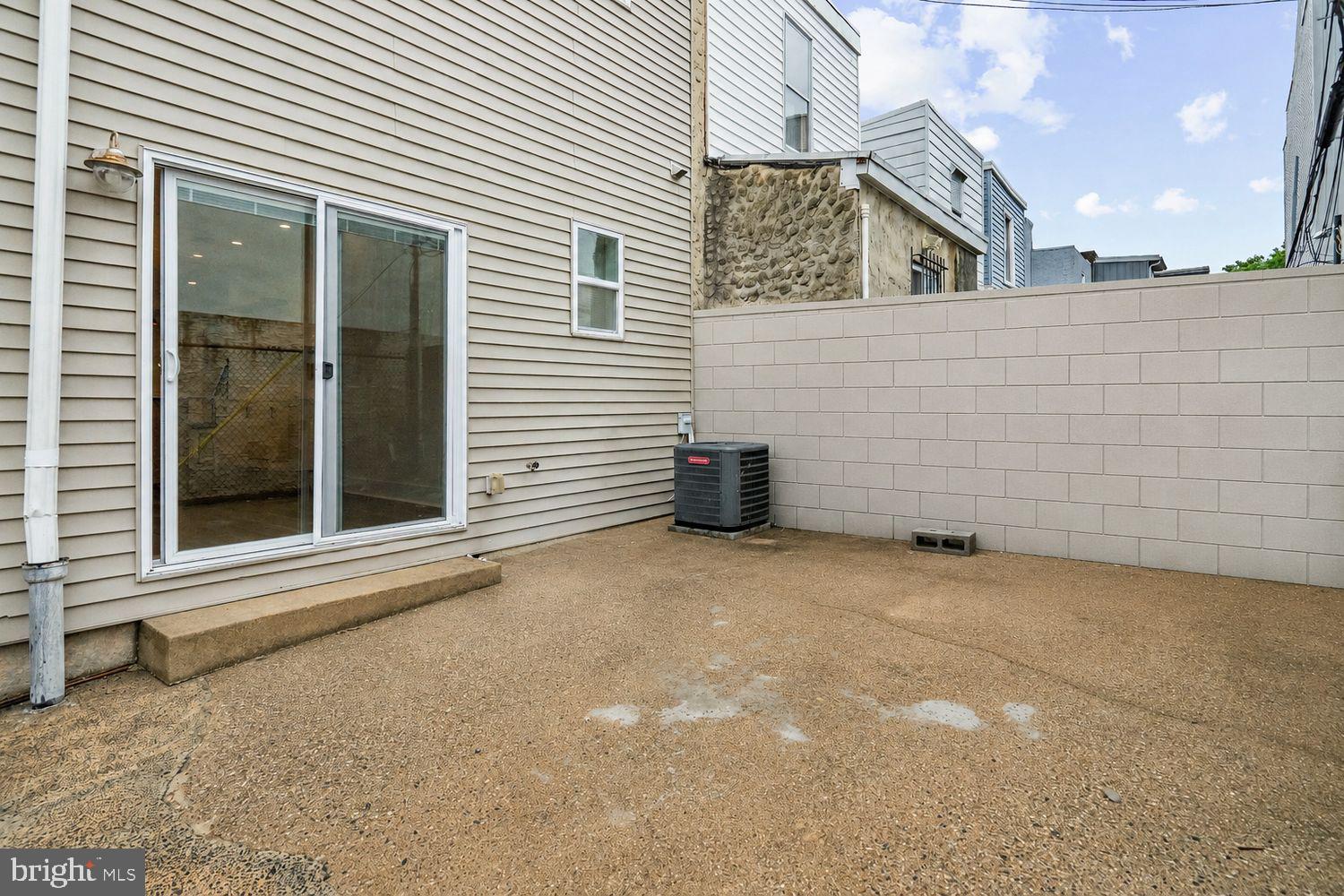 POINT BREEZE - Residential