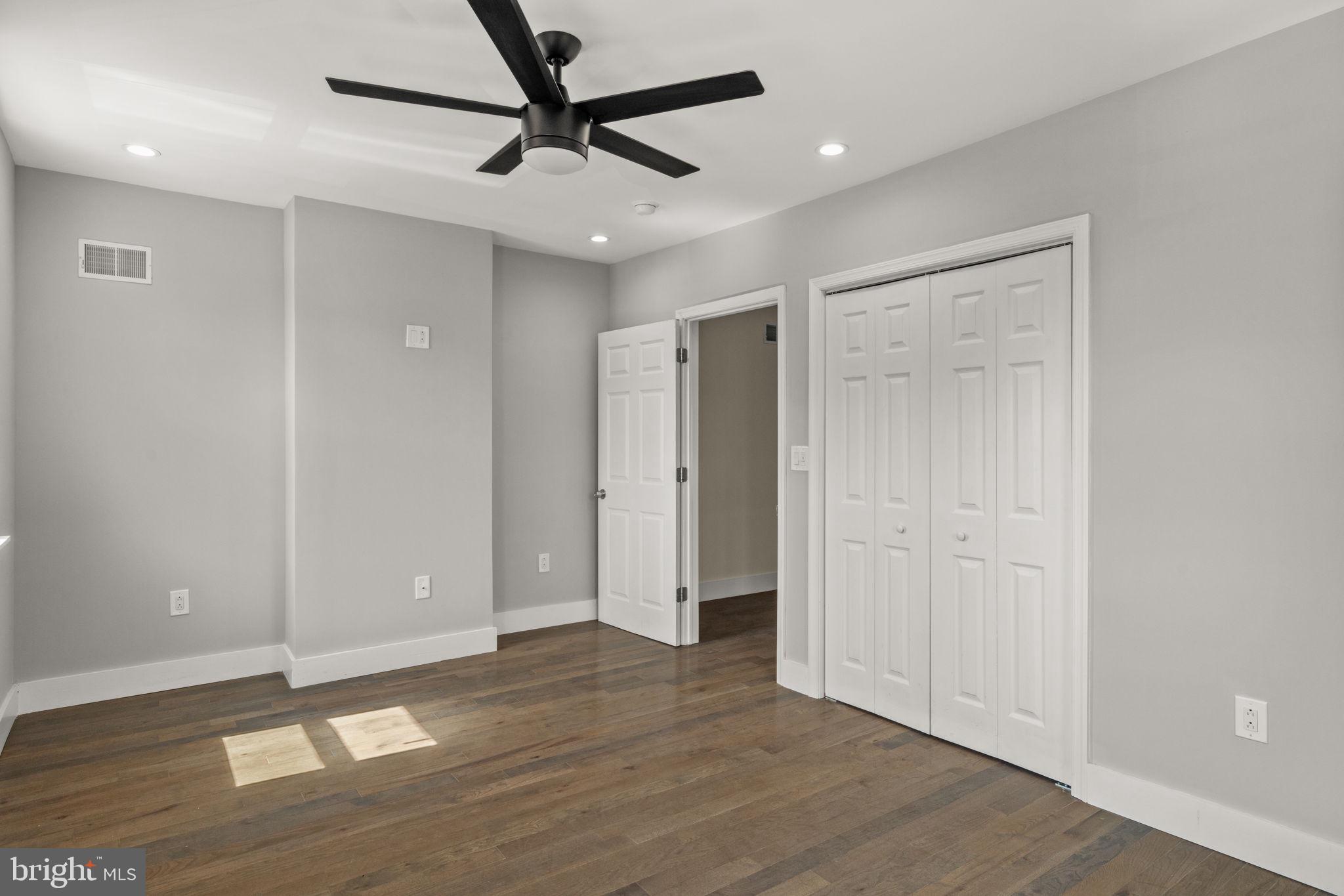 POINT BREEZE - Residential
