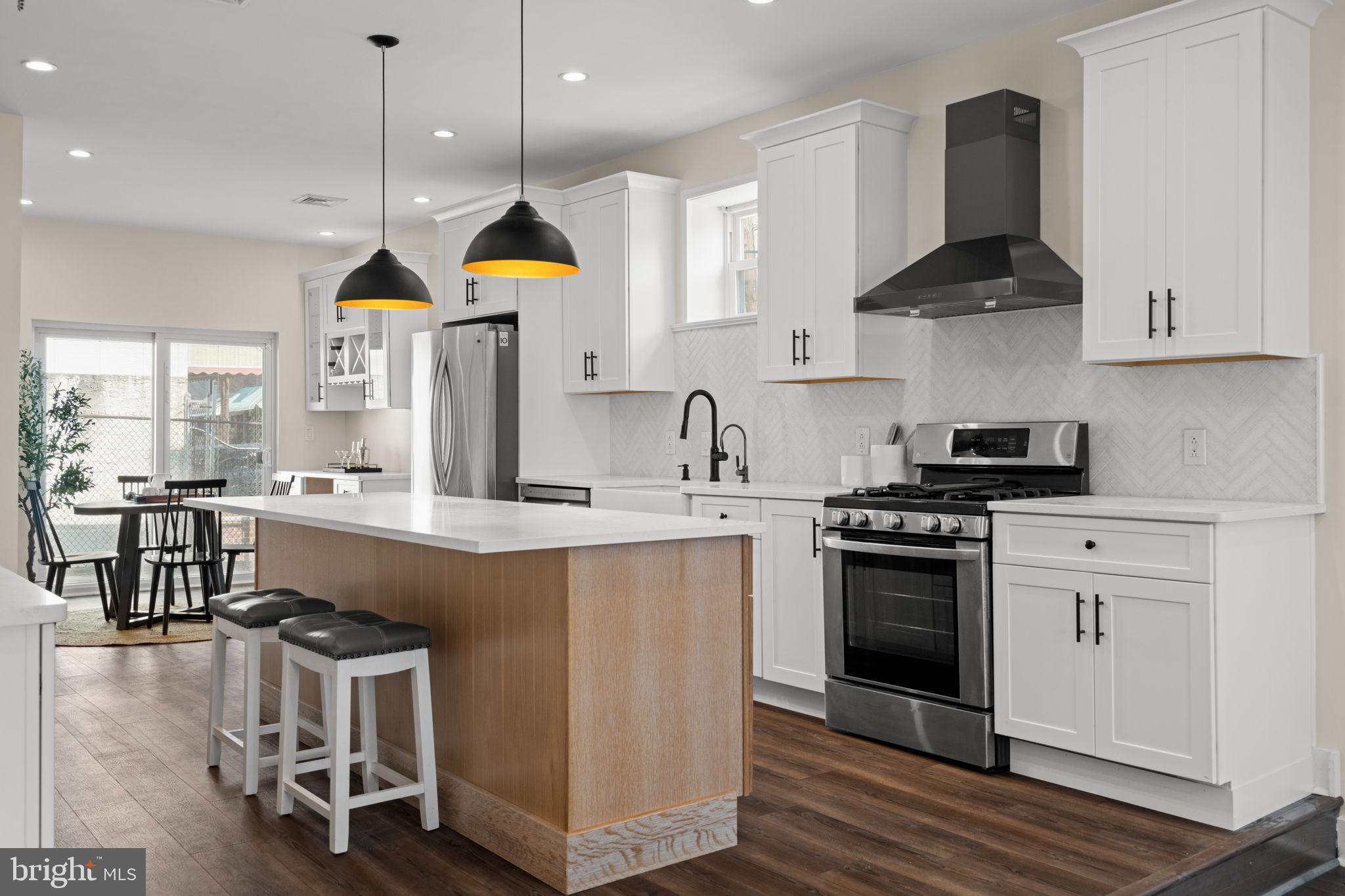 POINT BREEZE - Residential