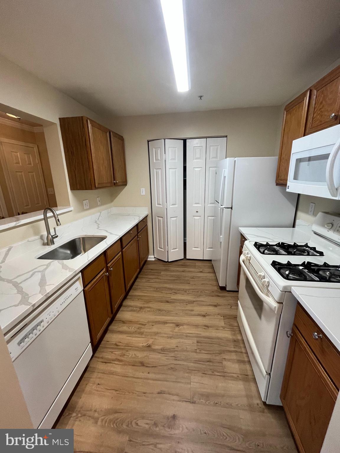 STRATFORD CONDO BULL RUN - Residential Lease