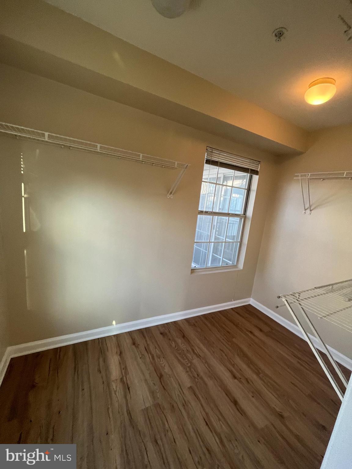 STRATFORD CONDO BULL RUN - Residential Lease