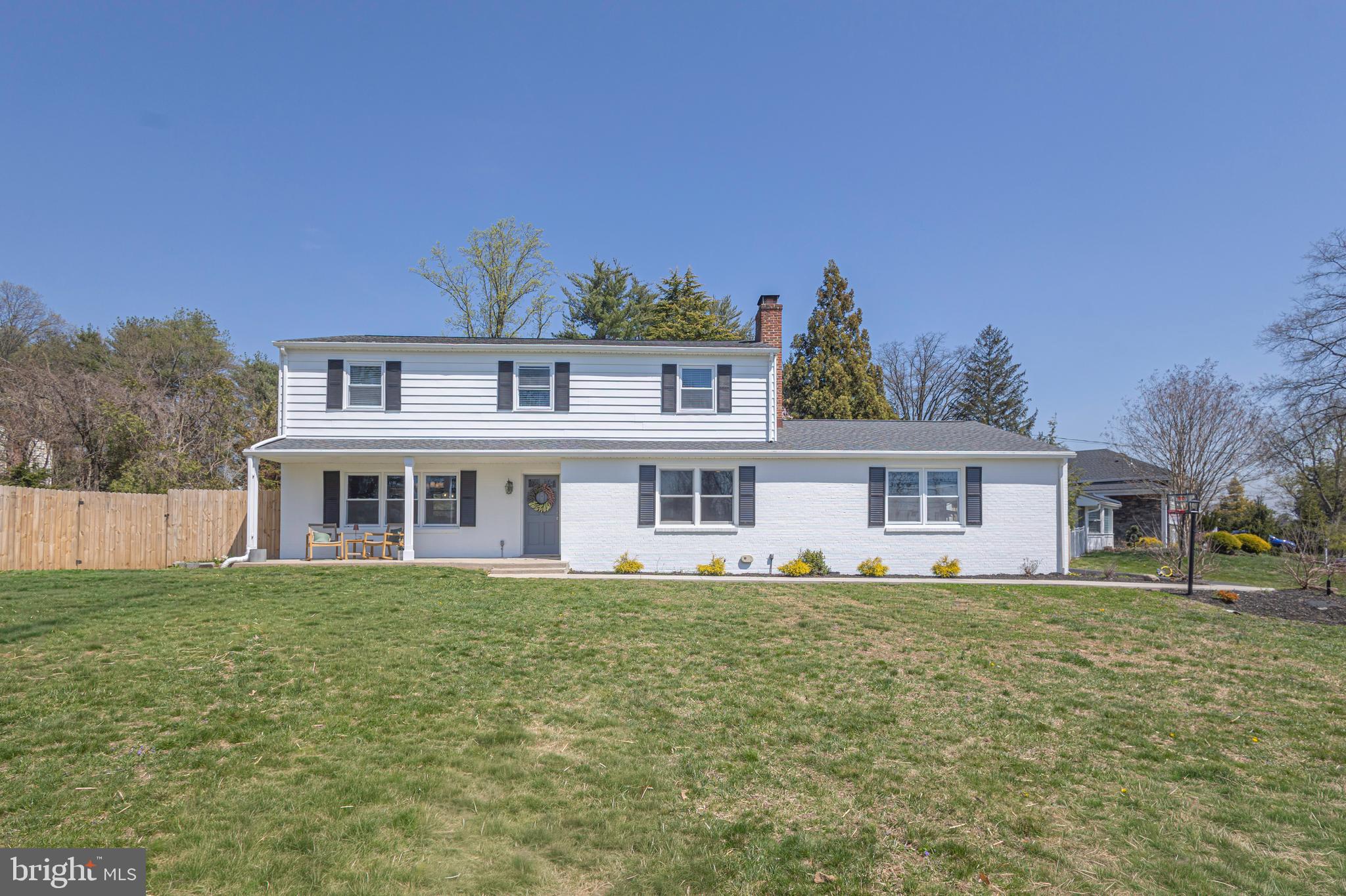 MOUNT EYRE MANOR - Residential