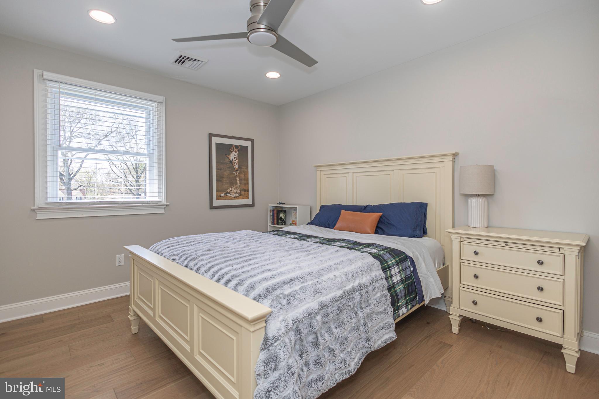 MOUNT EYRE MANOR - Residential