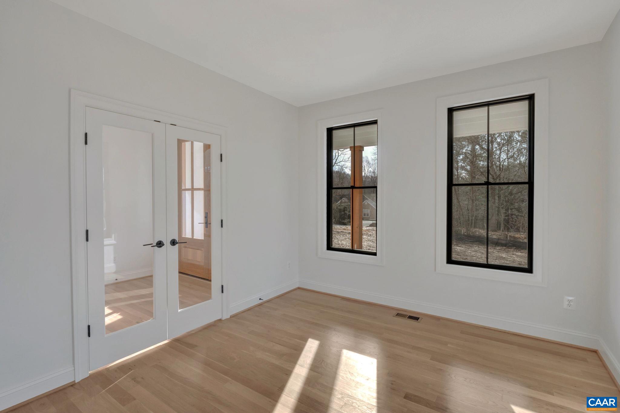 MONTGOMERY RIDGE - Residential