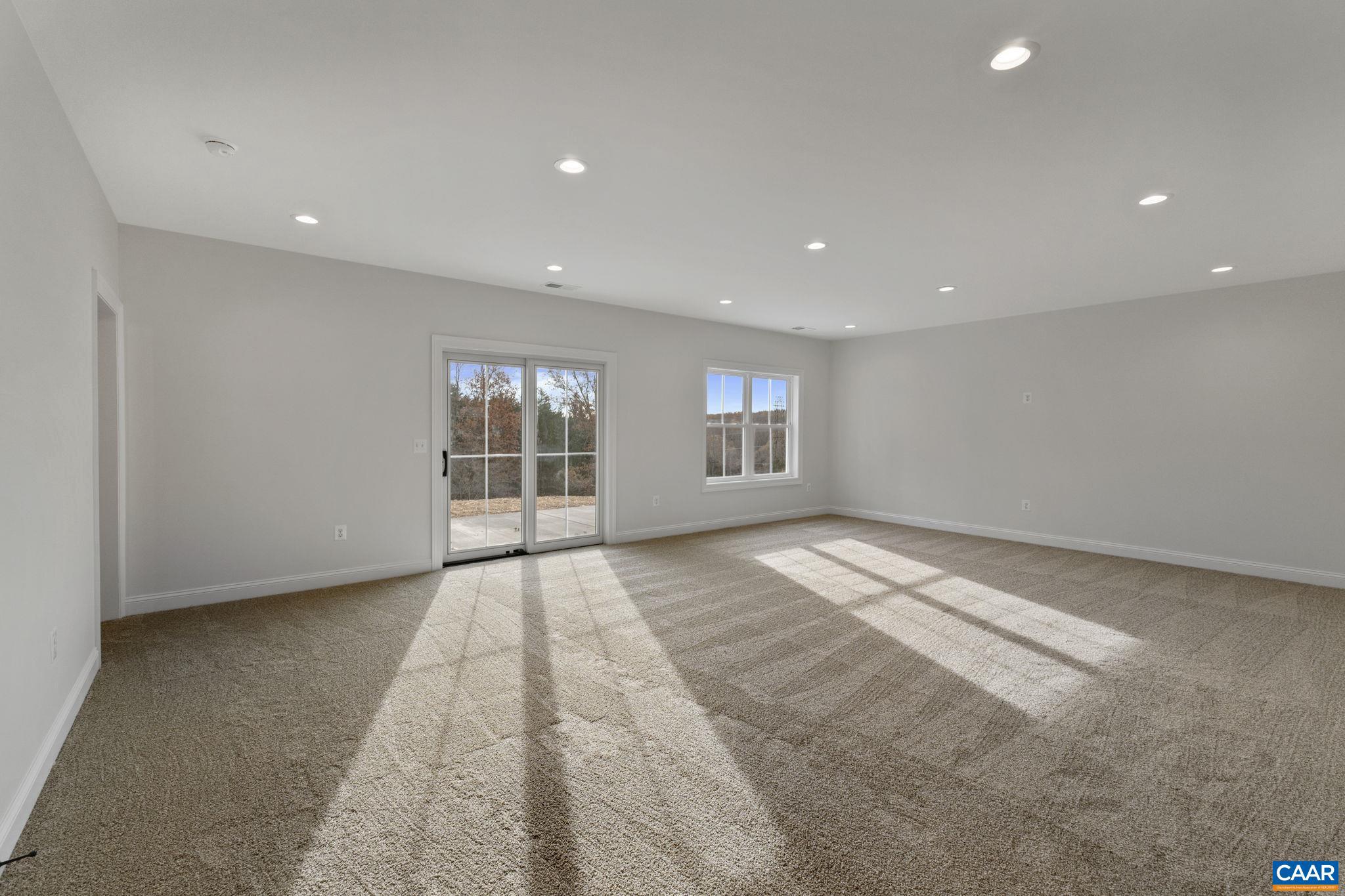 MONTGOMERY RIDGE - Residential
