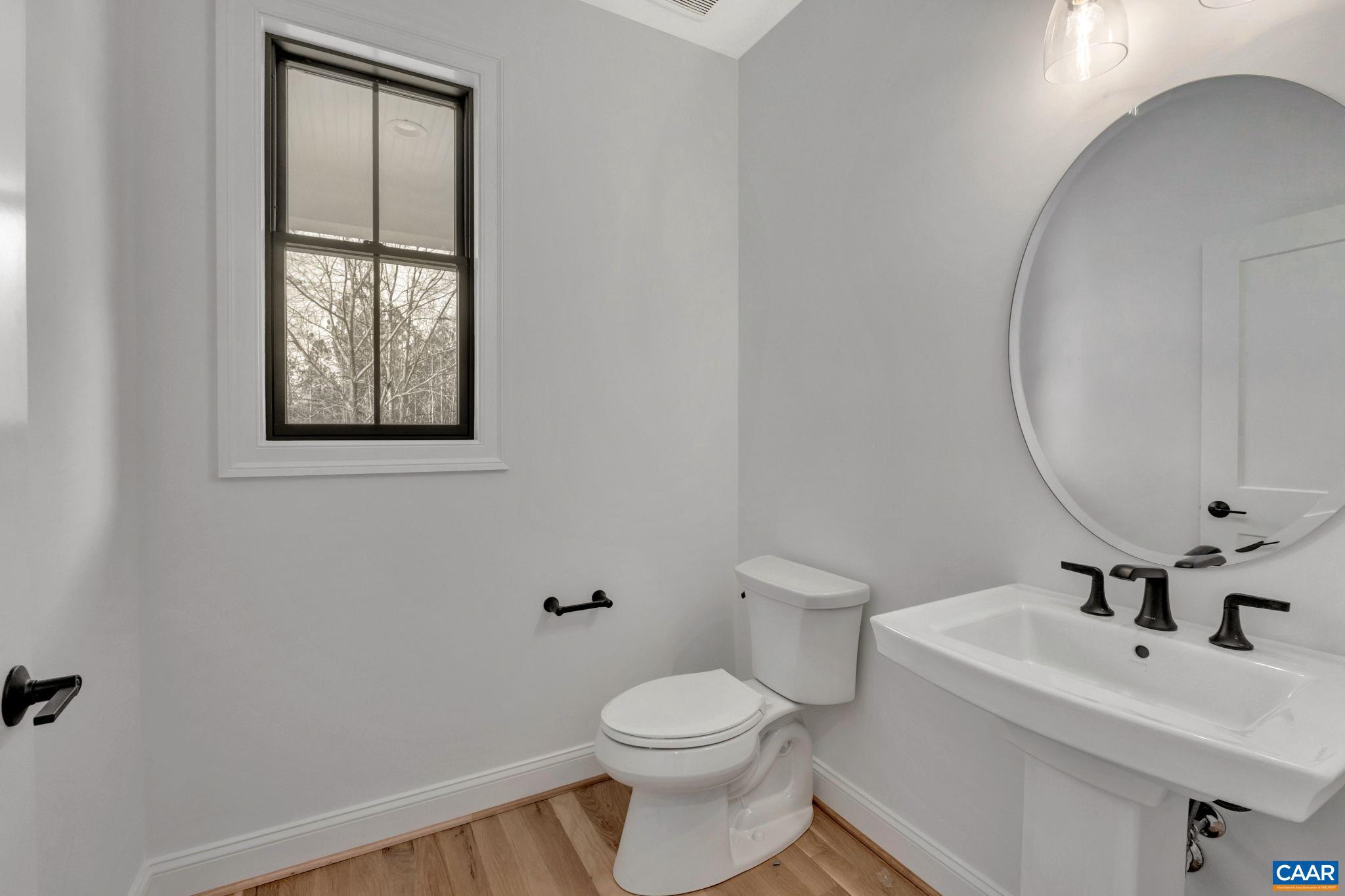 MONTGOMERY RIDGE - Residential