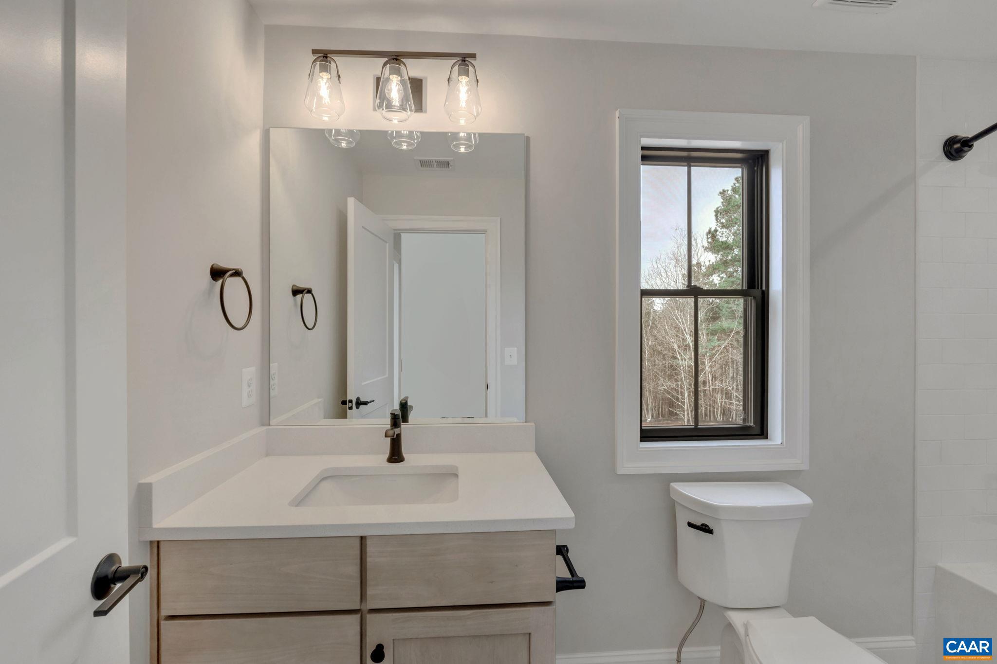 MONTGOMERY RIDGE - Residential