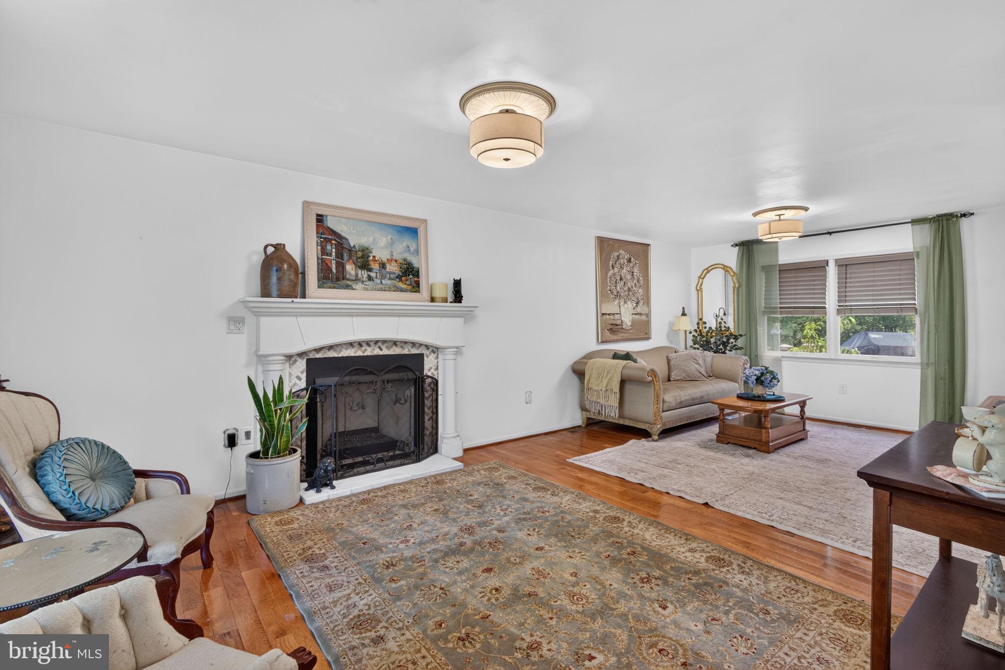 TURNBERRY FARM - Residential