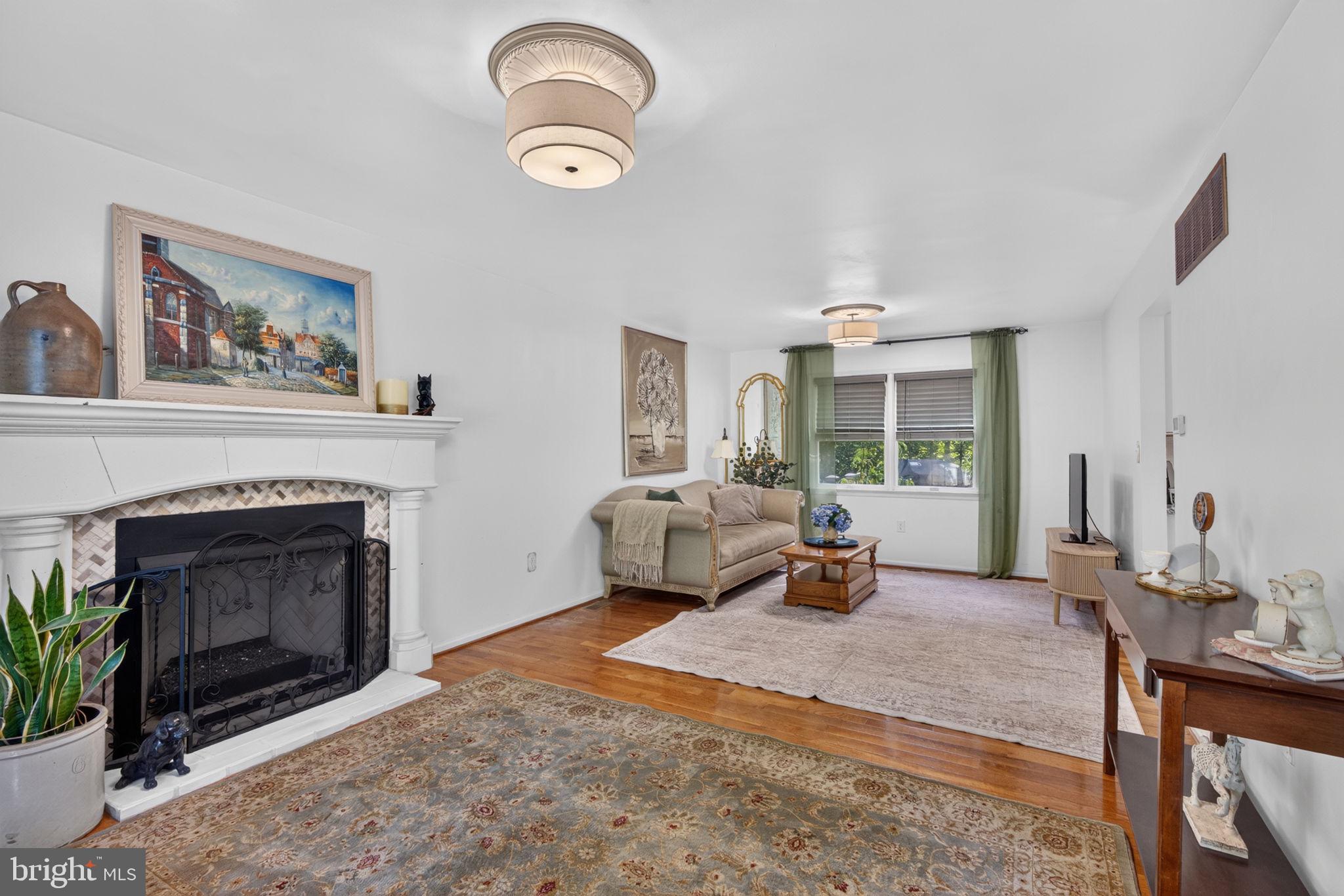 TURNBERRY FARM - Residential