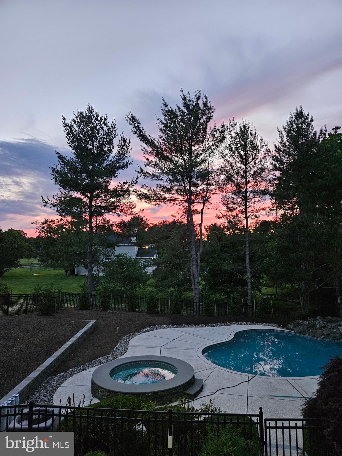 ADAMS REACH - Residential