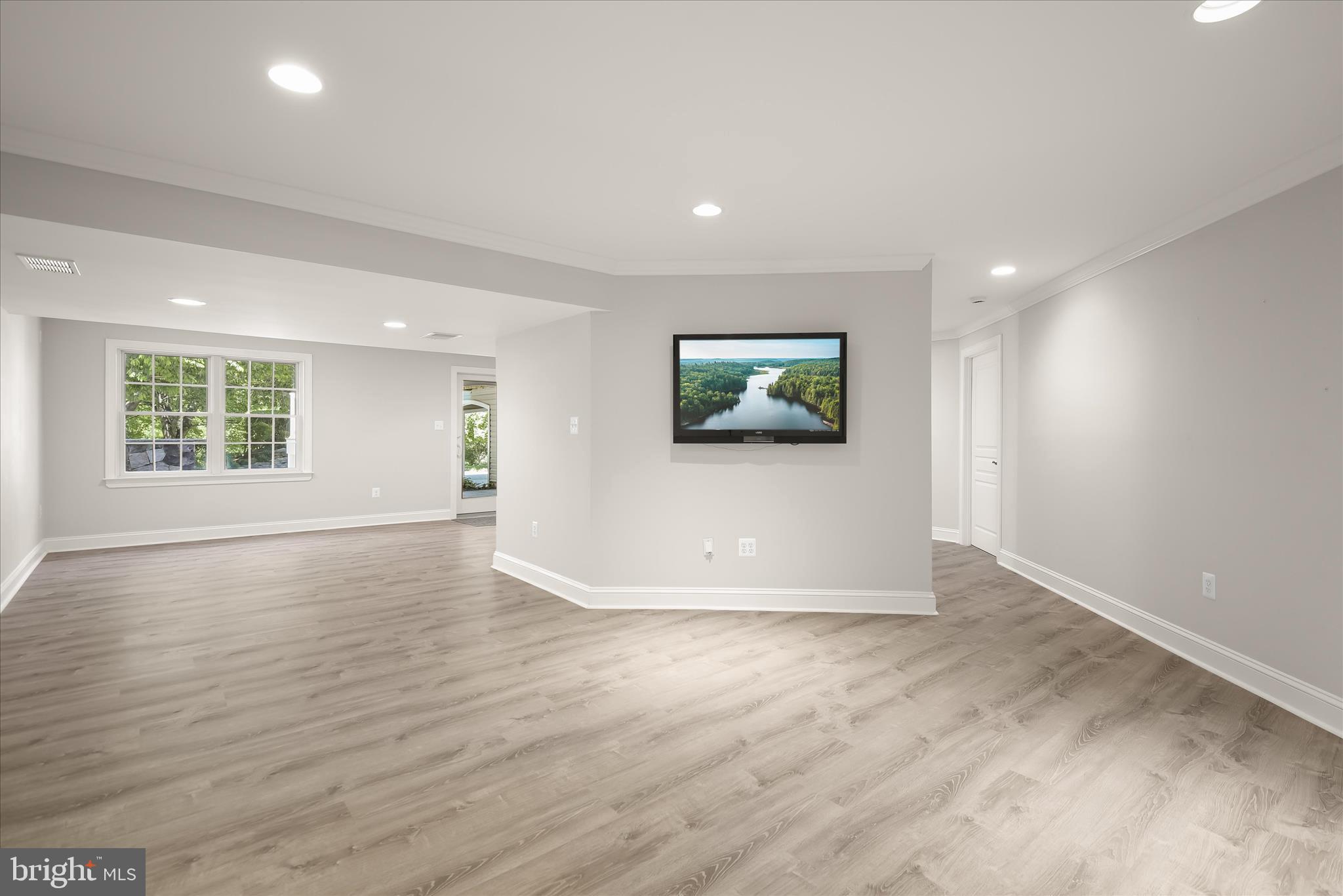 ADAMS REACH - Residential