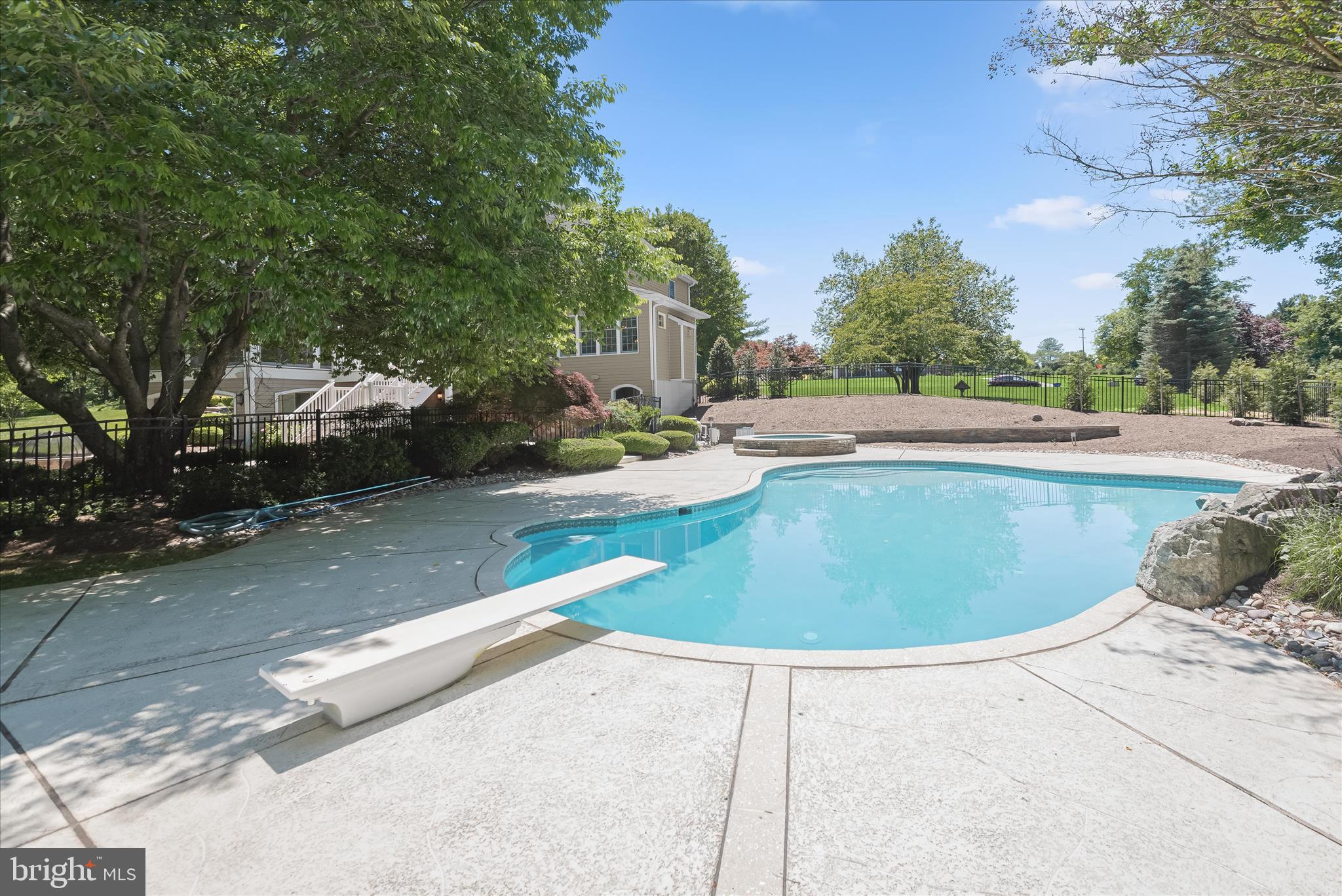 ADAMS REACH - Residential