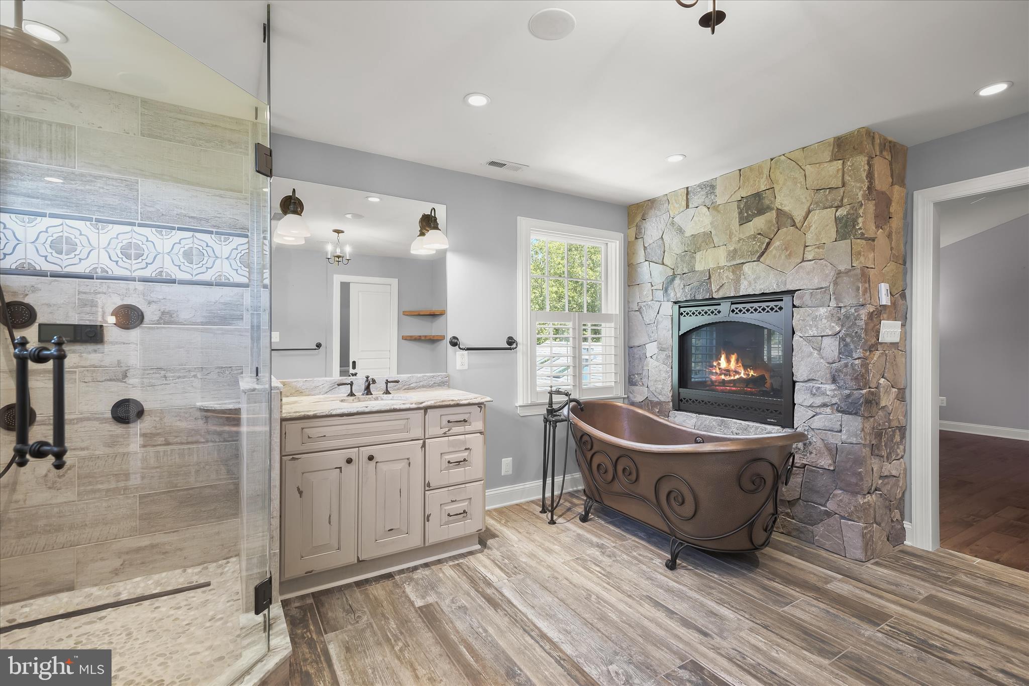 ADAMS REACH - Residential