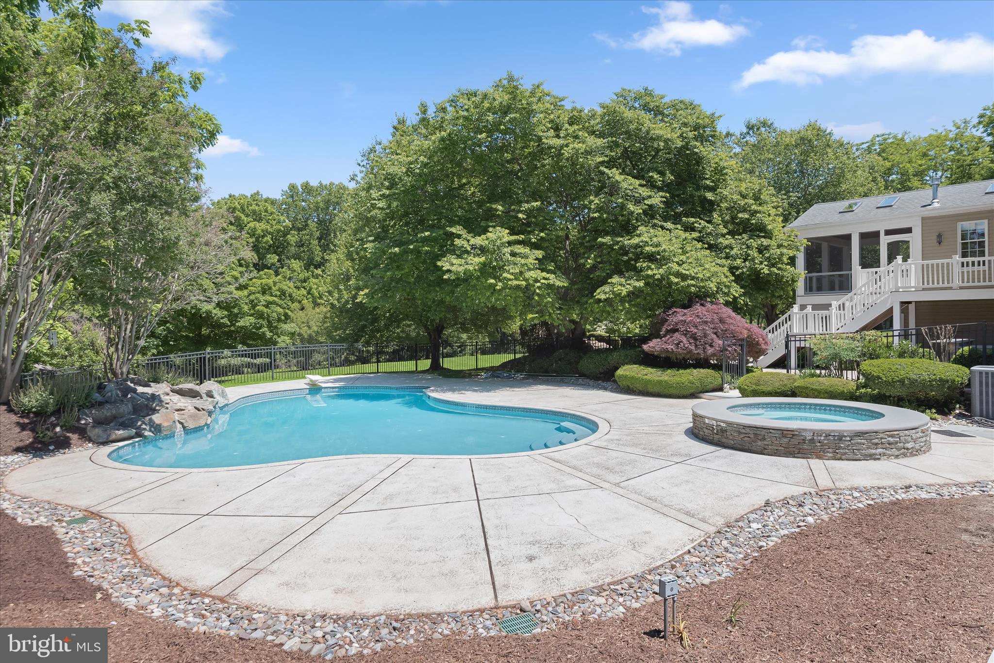ADAMS REACH - Residential