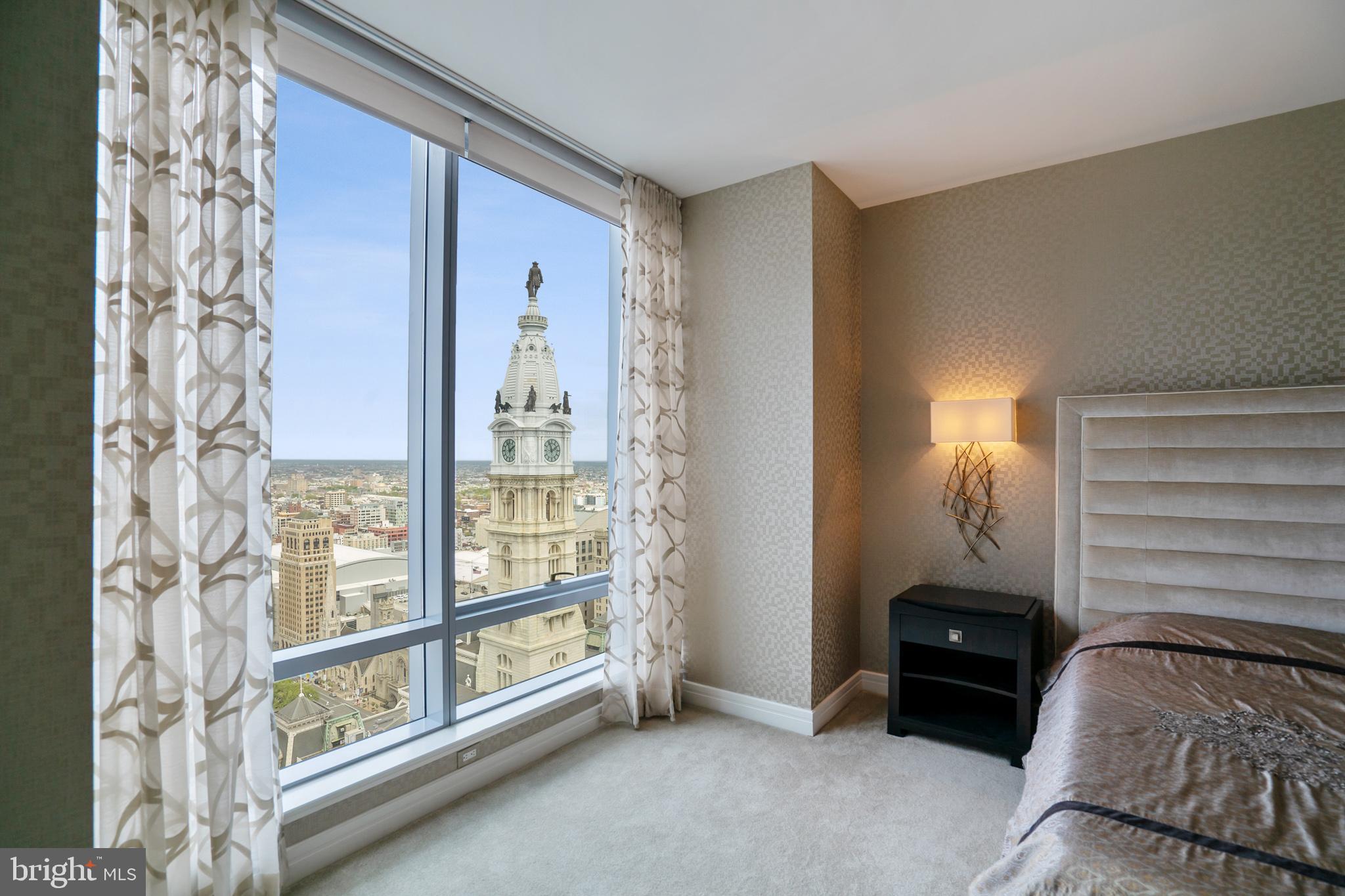AVENUE OF THE ARTS - Residential