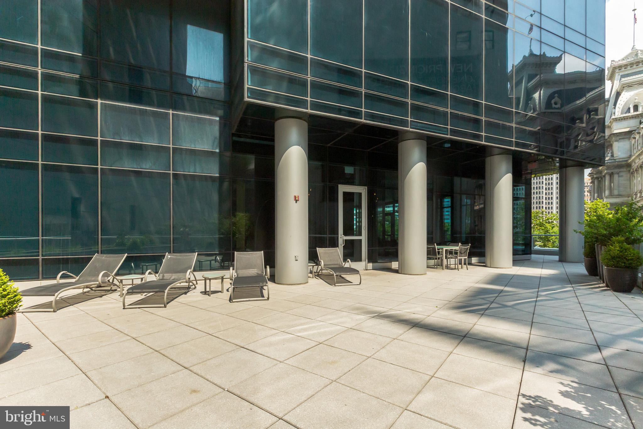 AVENUE OF THE ARTS - Residential