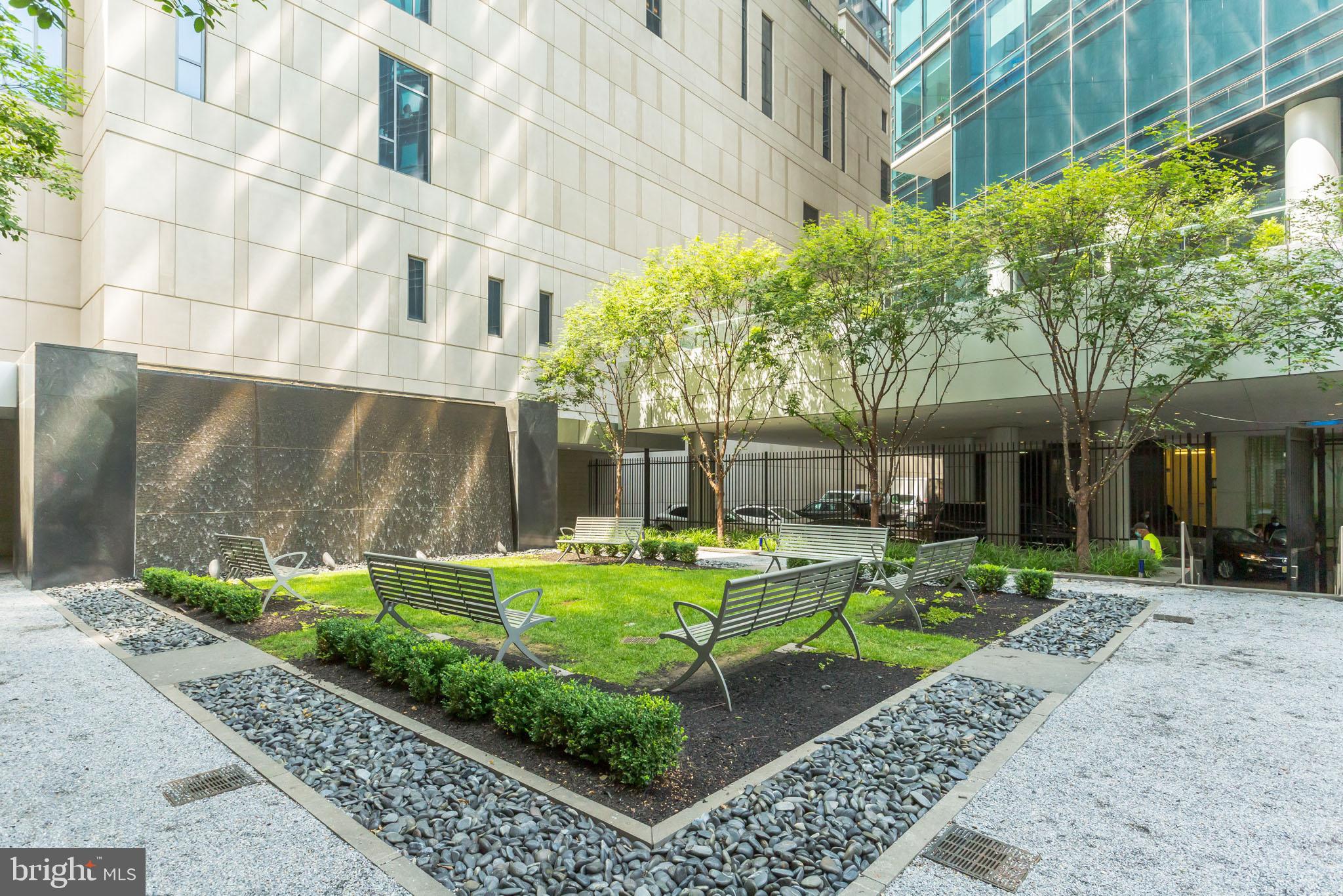 AVENUE OF THE ARTS - Residential