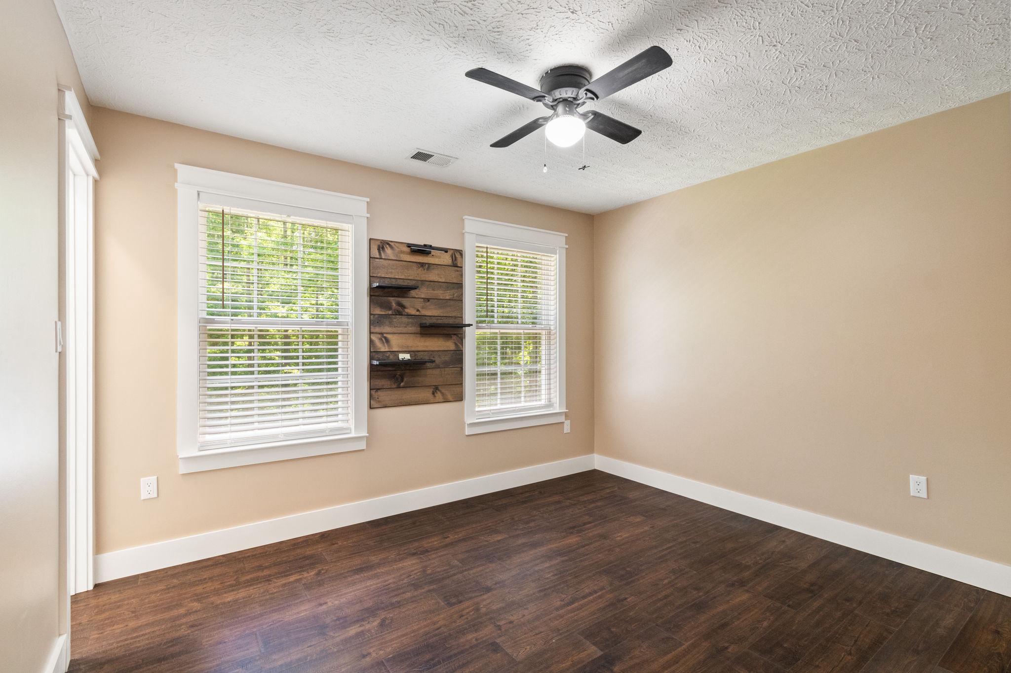 OAKSHIRE WOODS - Residential