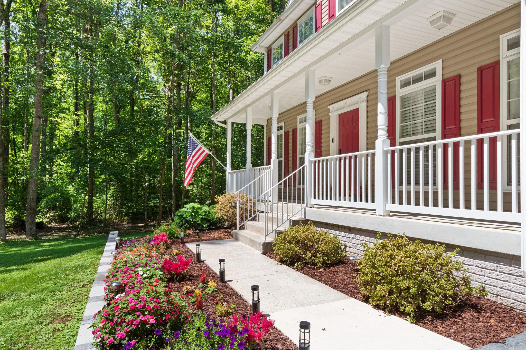 OAKSHIRE WOODS - Residential