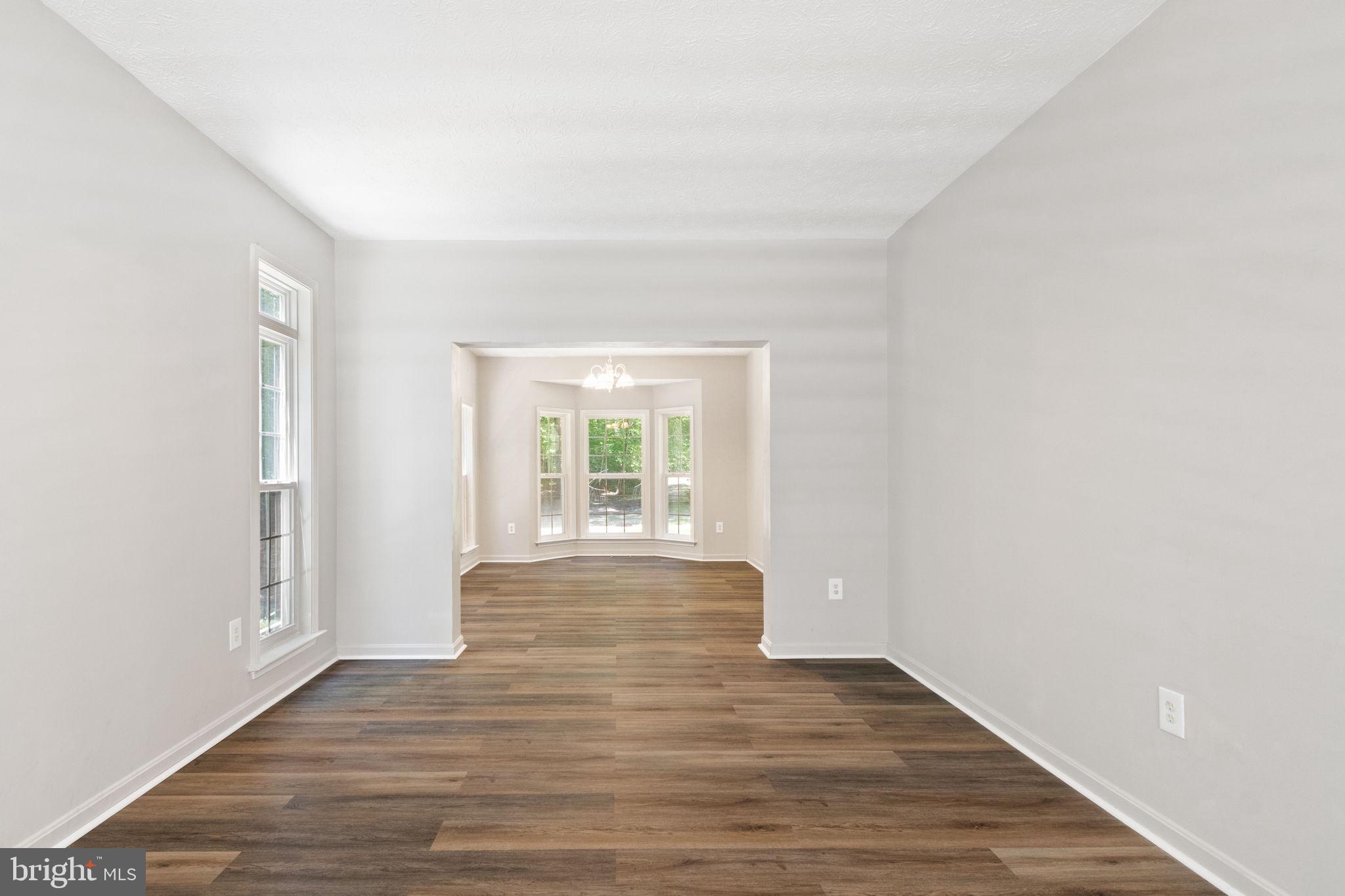 OAKSHIRE WOODS - Residential