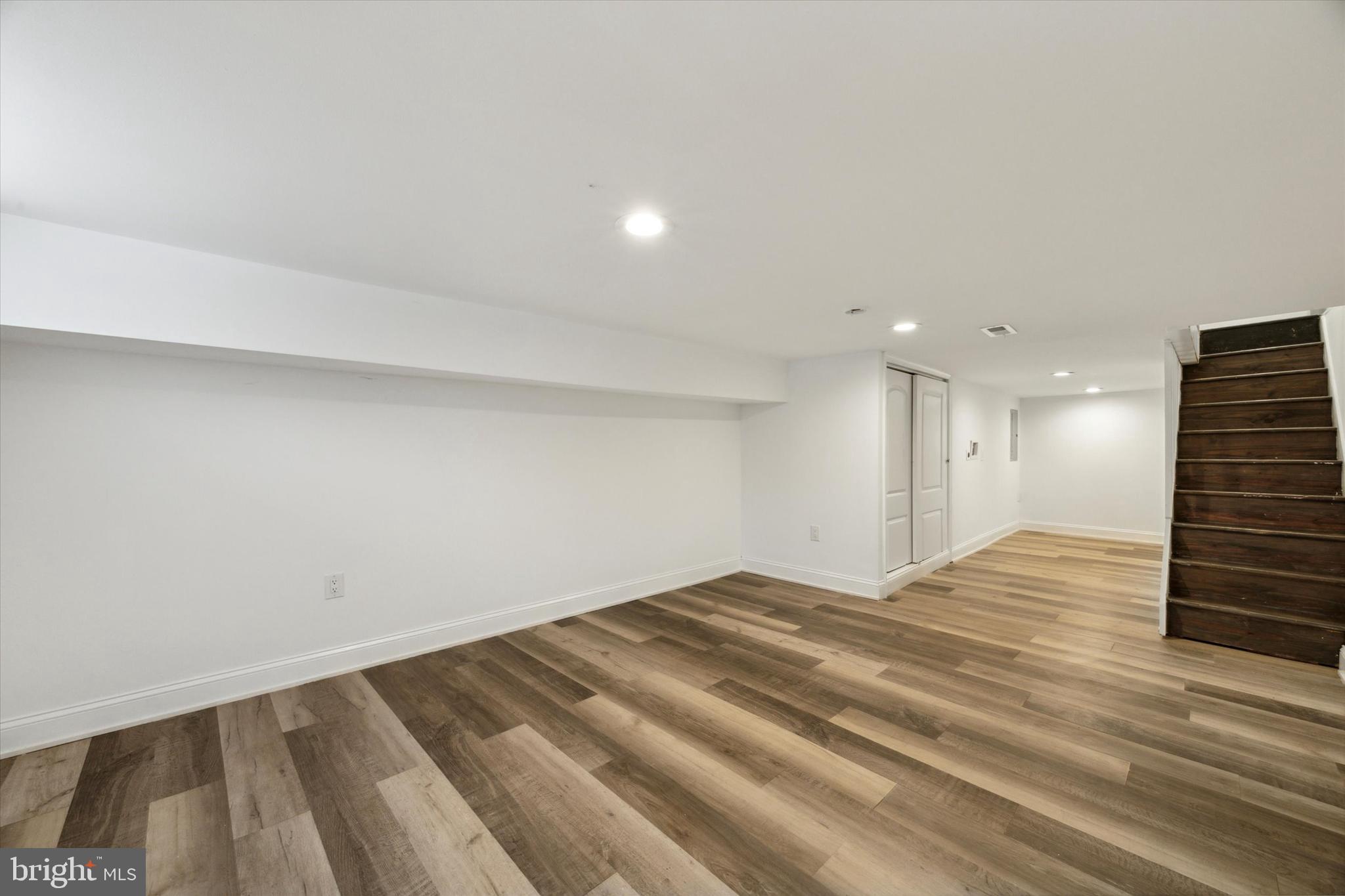 STRAWBERRY MANSION - Residential
